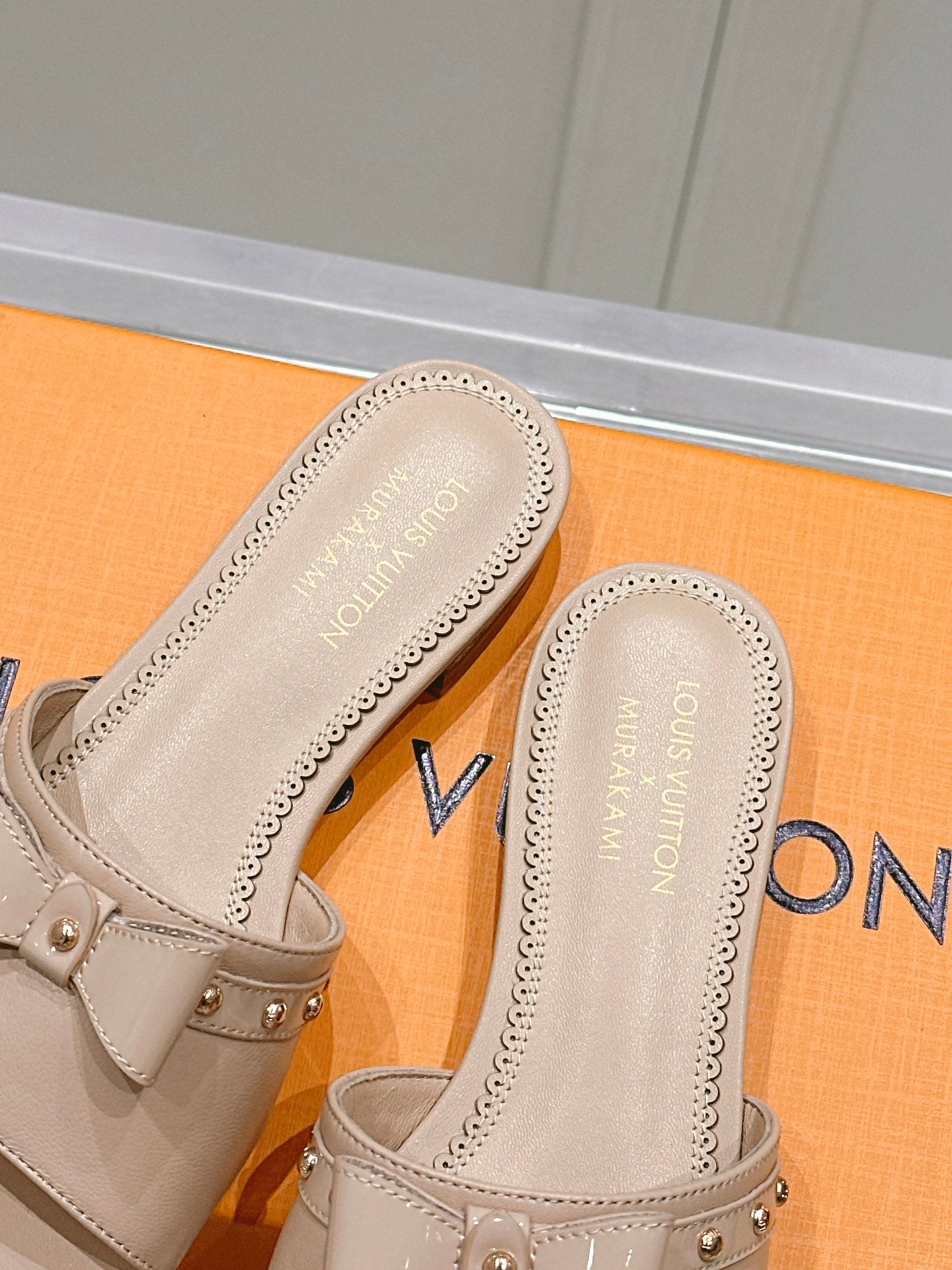 LuxluxHouse Best Quality Women Shoes Louis Vuitton
