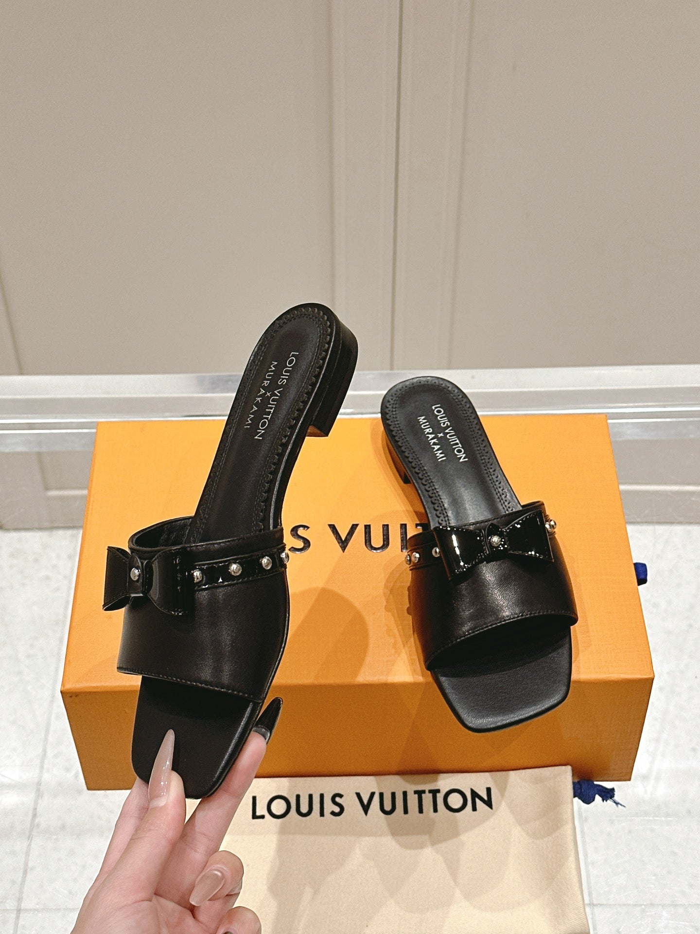 LuxluxHouse Best Quality Women Shoes Louis Vuitton