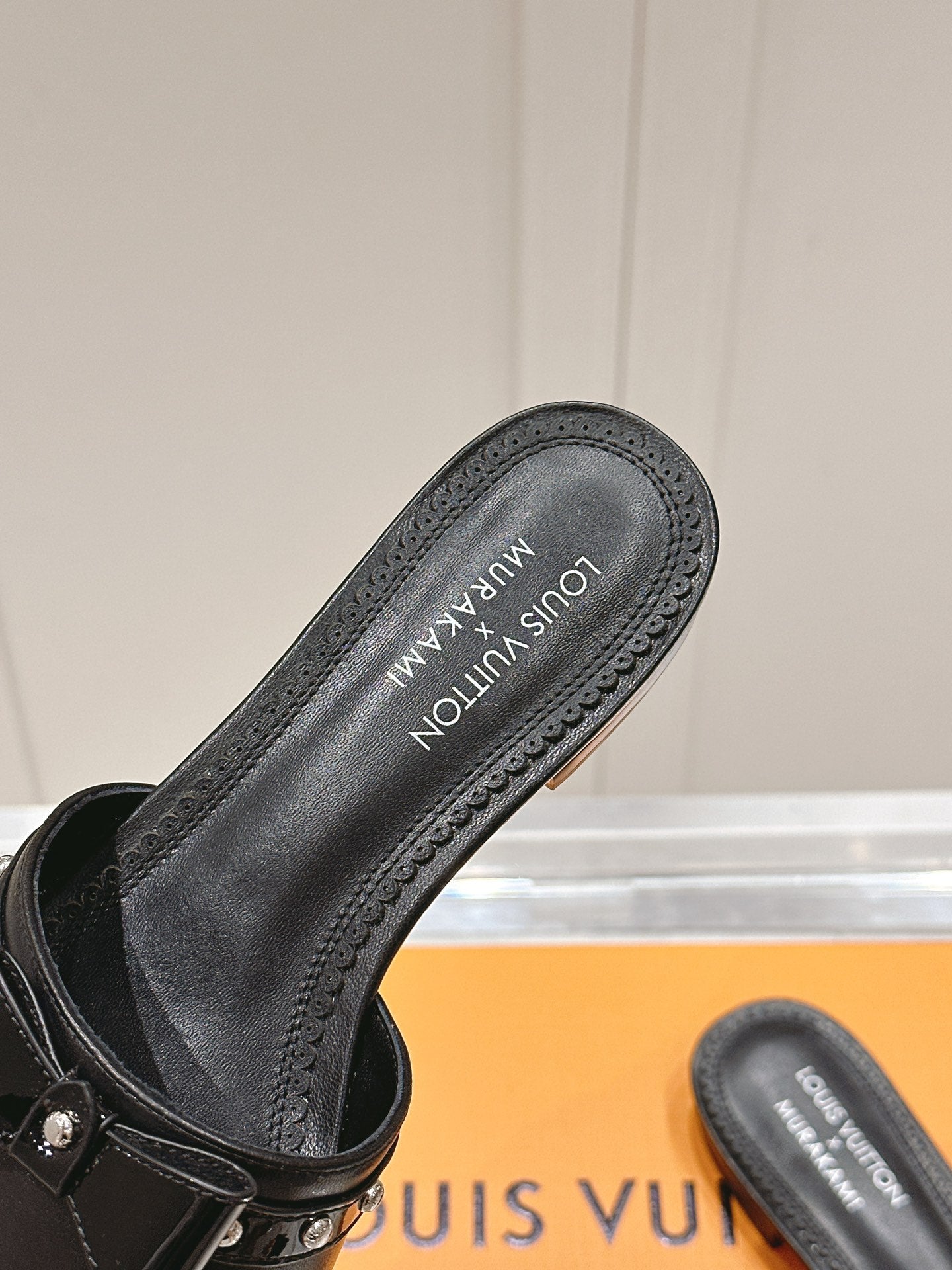 LuxluxHouse Best Quality Women Shoes Louis Vuitton