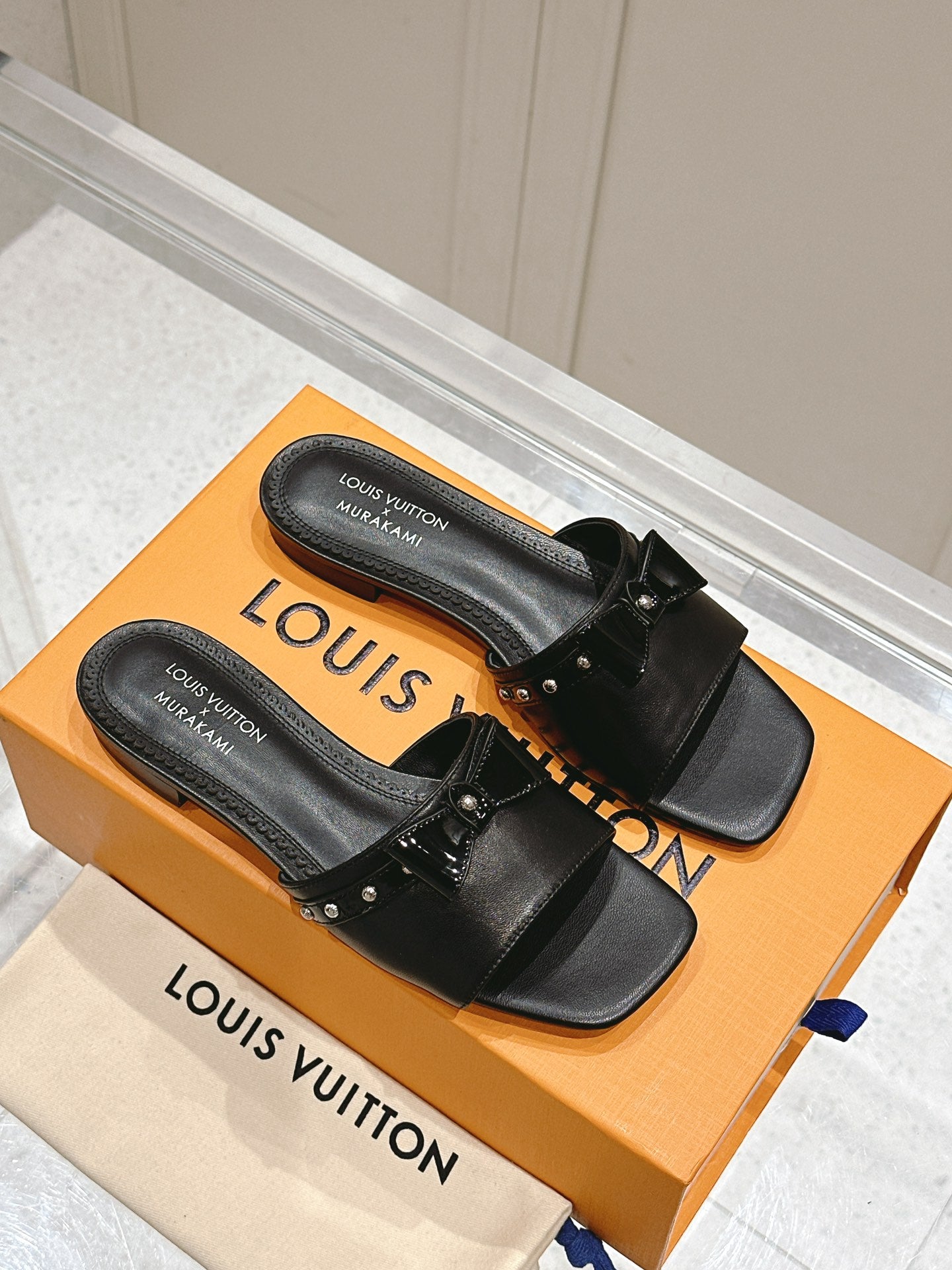 LuxluxHouse Best Quality Women Shoes Louis Vuitton