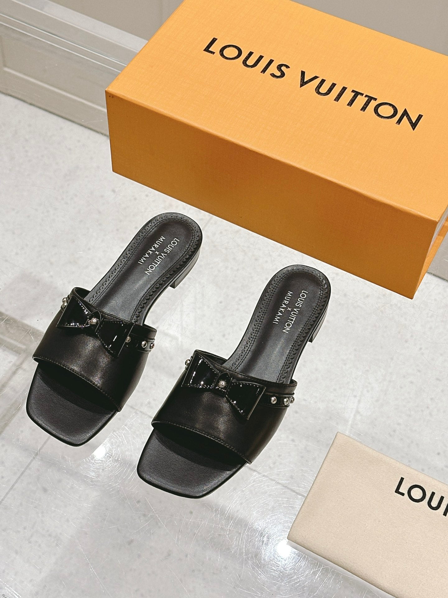 LuxluxHouse Best Quality Women Shoes Louis Vuitton