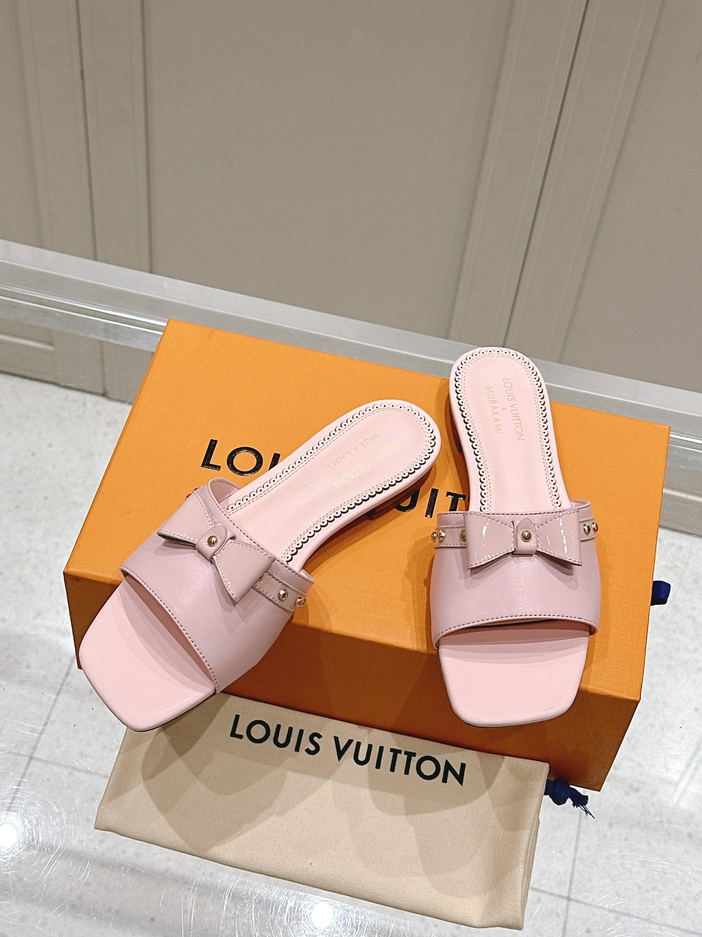 LuxluxHouse Best Quality Women Shoes Louis Vuitton