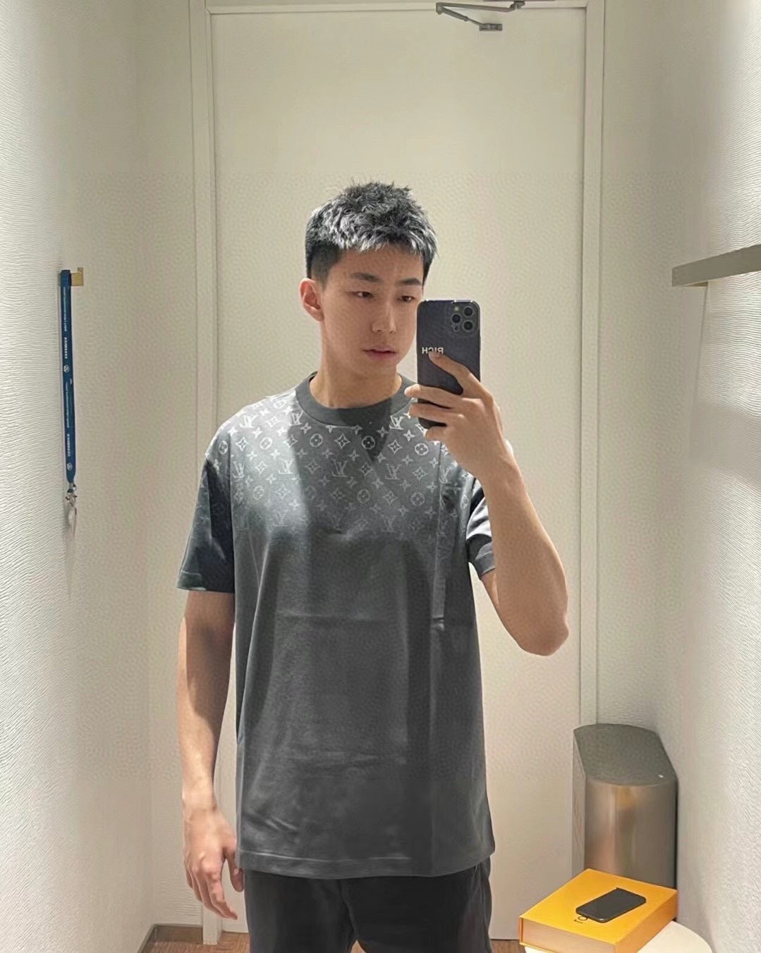 LuxluxHouse Best Quality Clothes T-shirt Louis Vuitton