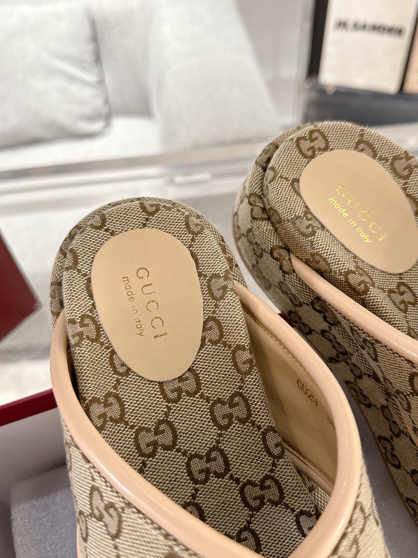 LuxluxHouse Best Quality Gucci Women Shoes