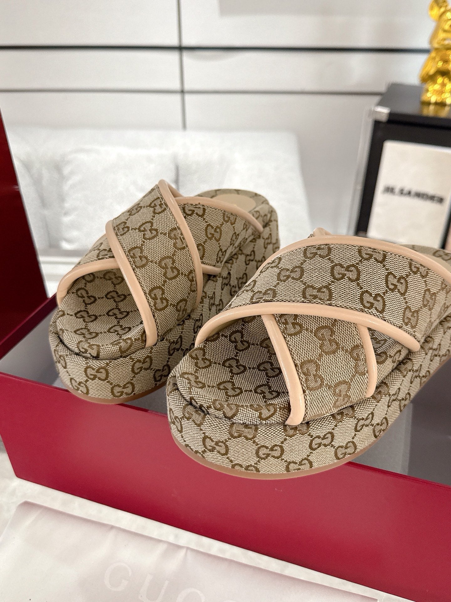 LuxluxHouse Best Quality Gucci Women Shoes