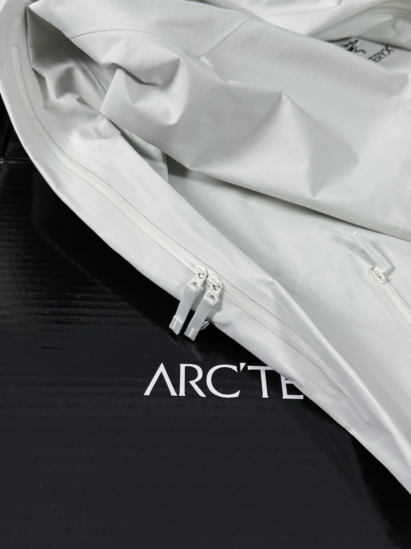 LuxluxHouse Best Quality Clothes Coats & Jackets Arcteryx