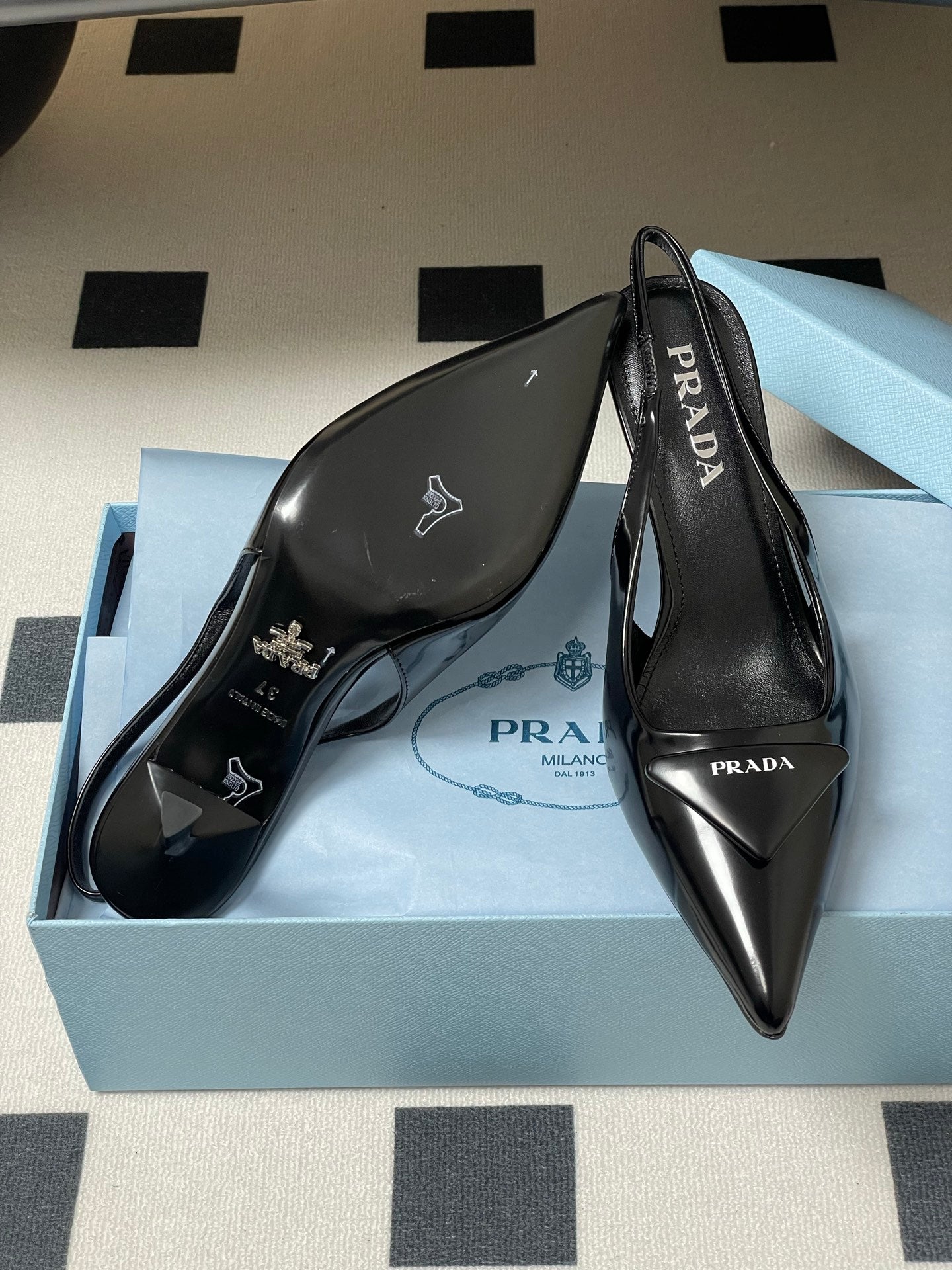 LuxluxHouse Best Quality Women Shoes Prada