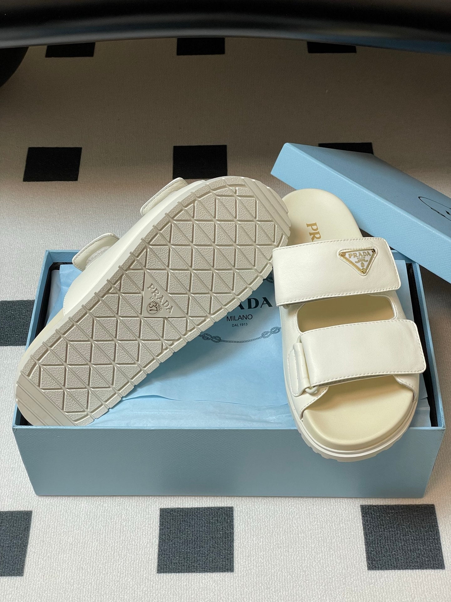 LuxluxHouse Best Quality Women Shoes Prada