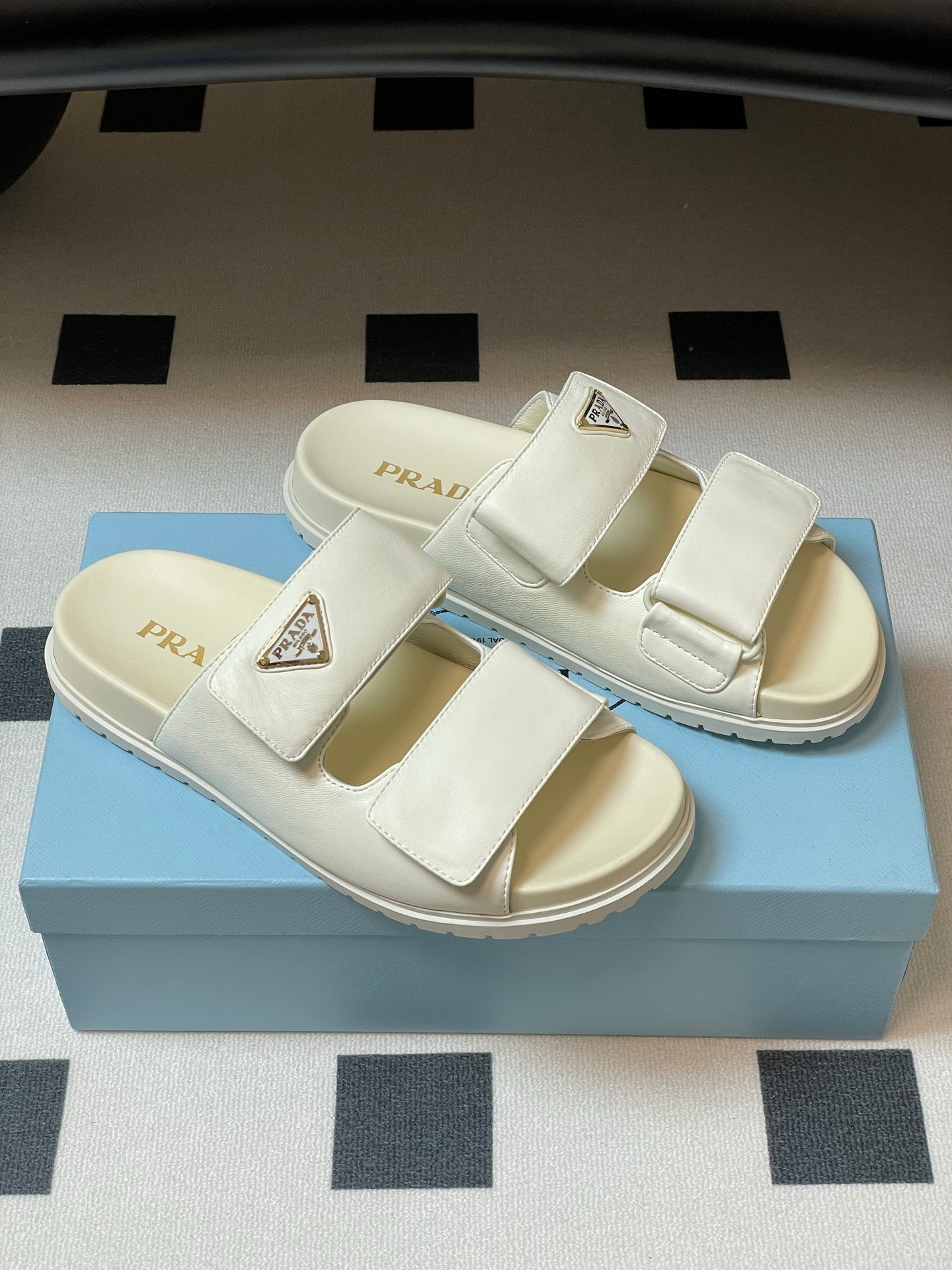 LuxluxHouse Best Quality Women Shoes Prada