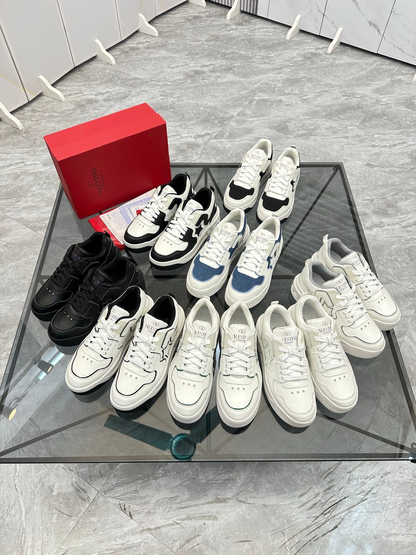 LuxluxHouse Best Quality Shoes Valentino