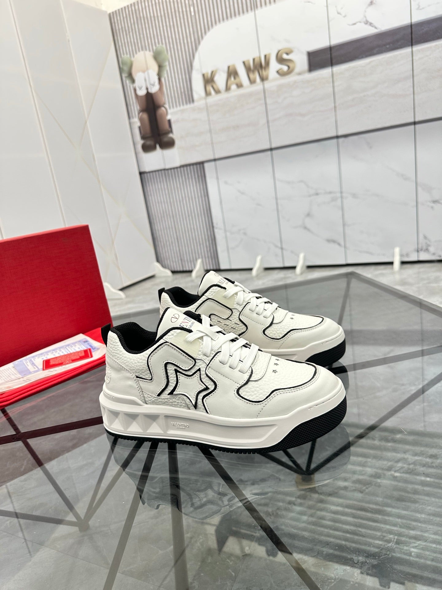 LuxluxHouse Best Quality Shoes Valentino