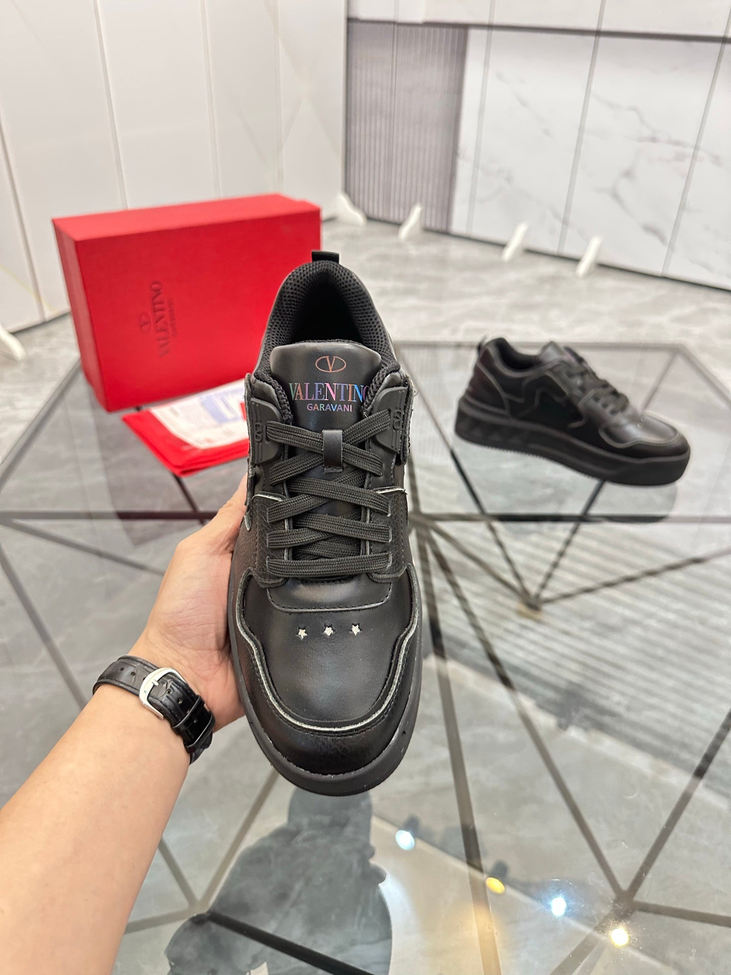 LuxluxHouse Best Quality Shoes Valentino