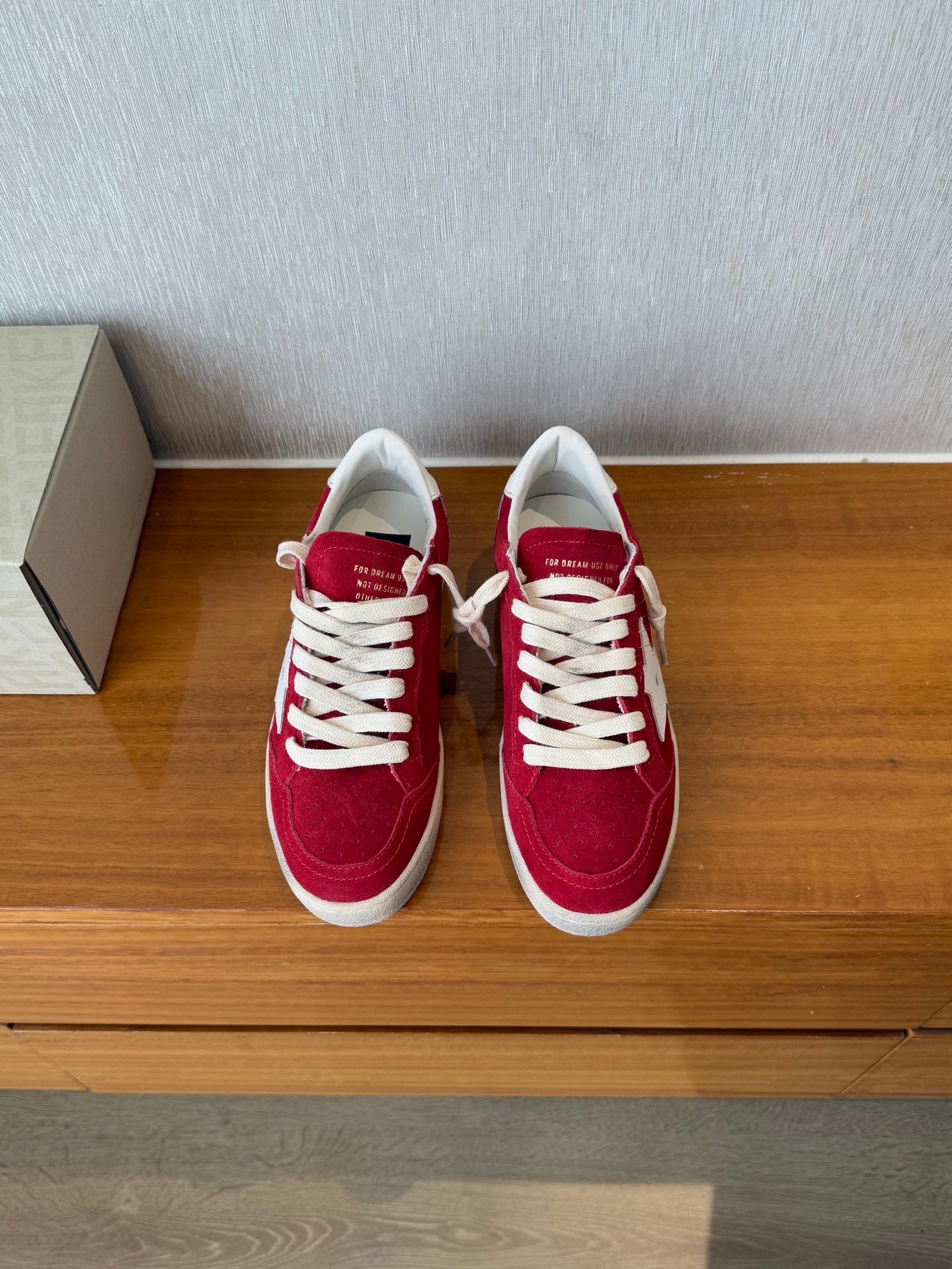 LuxluxHouse Best Quality Shoes Golden Goose