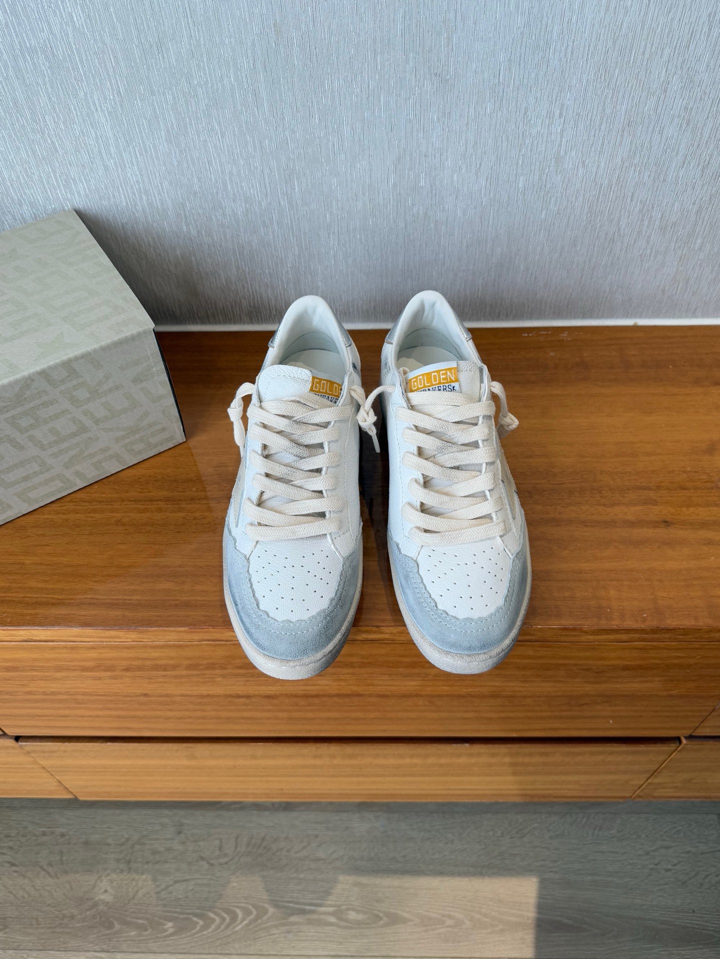LuxluxHouse Best Quality Shoes Golden Goose