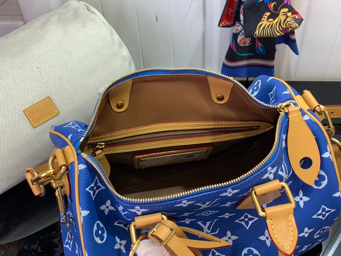 LuxluxHouse Best Quality Bags Louis Vuitton Women Men