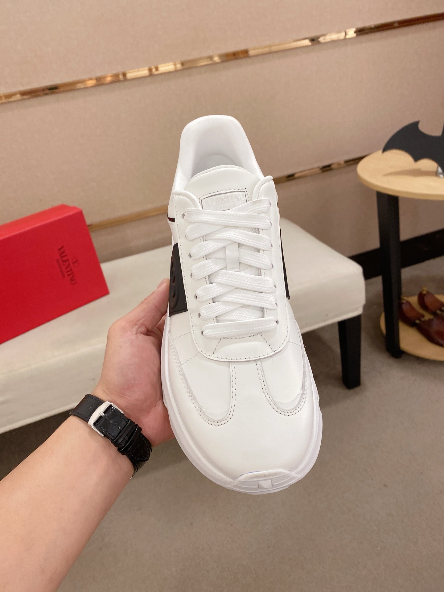 LuxluxHouse Best Quality Shoes Valentino