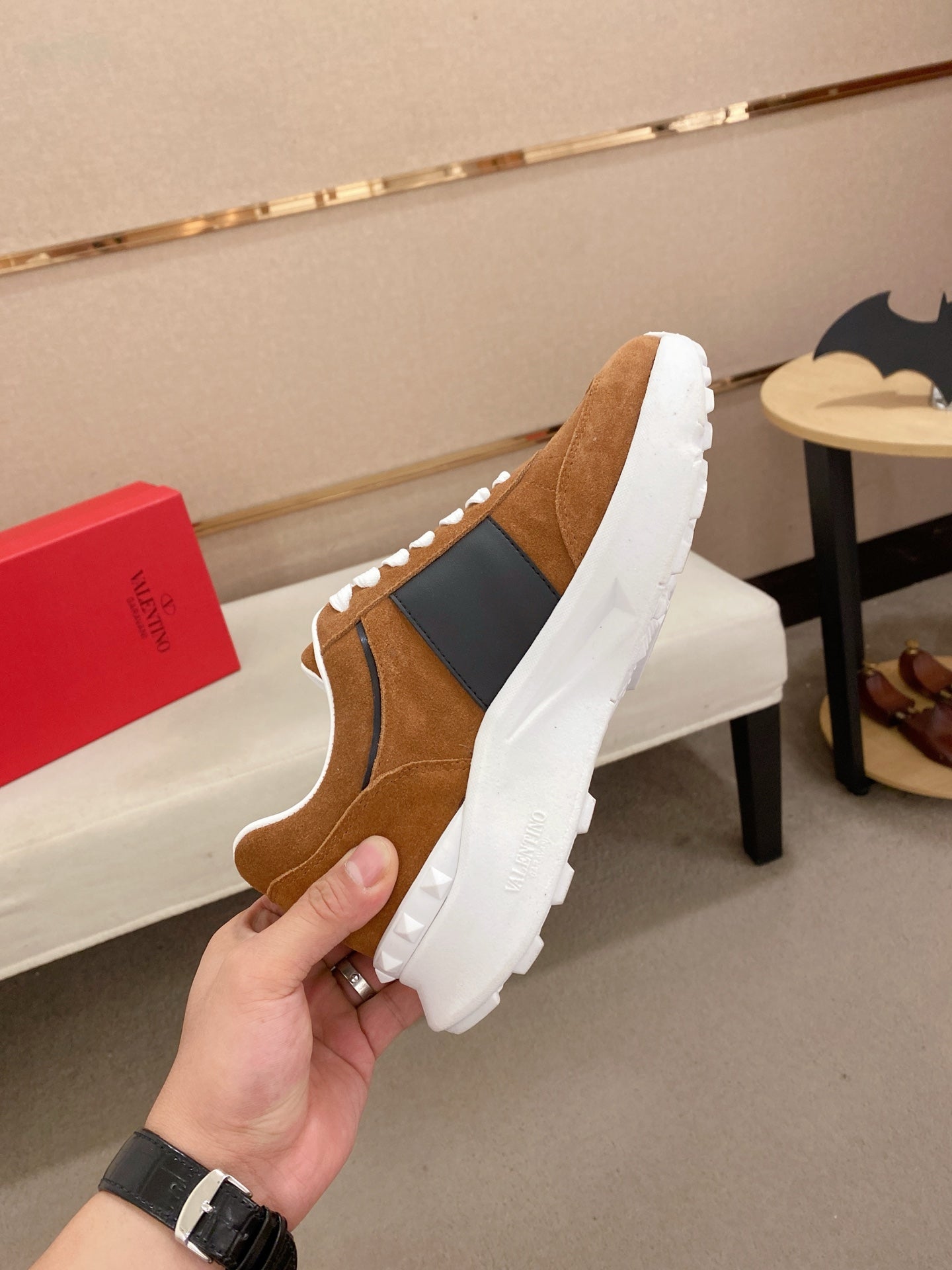 LuxluxHouse Best Quality Shoes Valentino