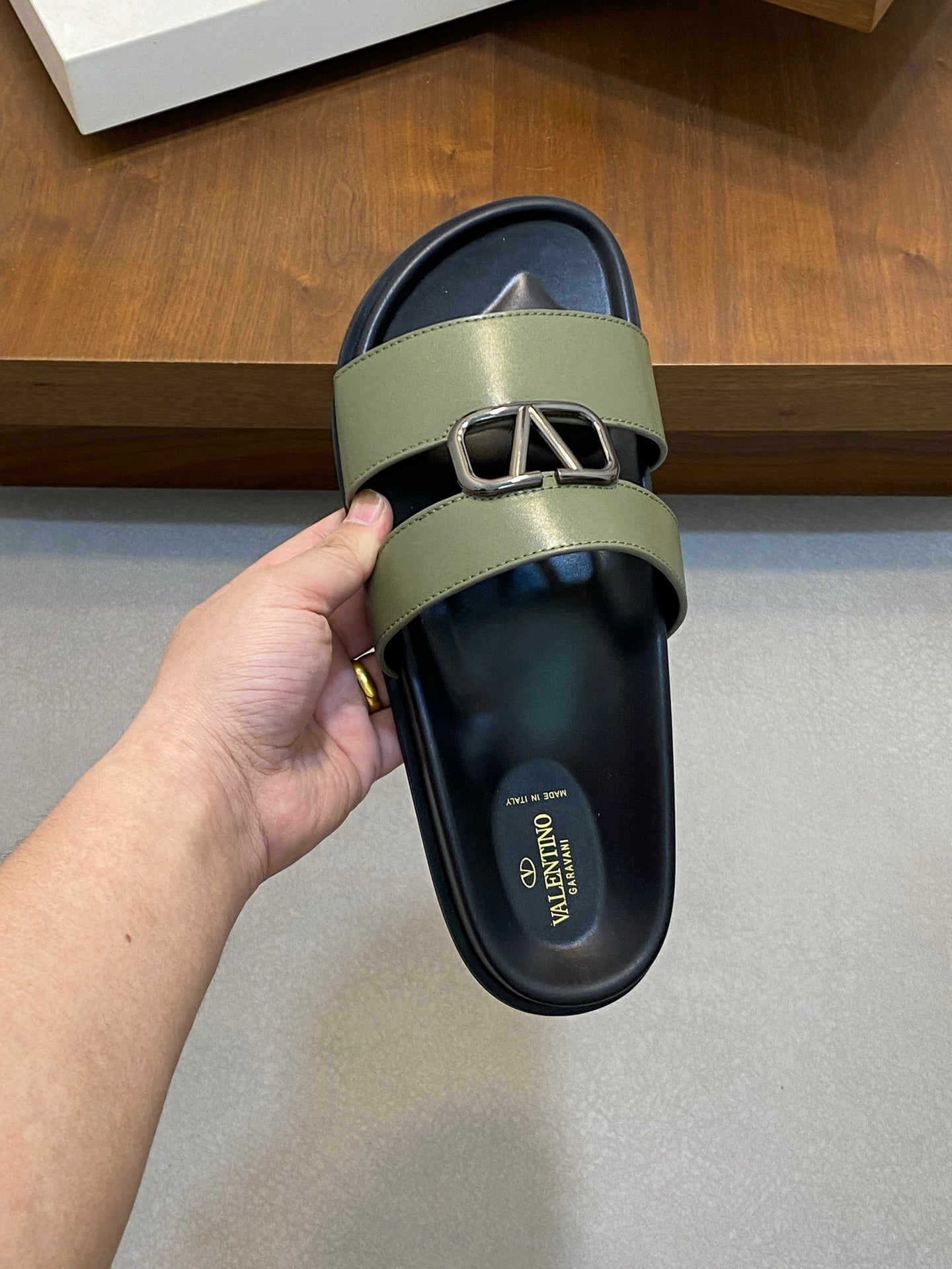 LuxluxHouse Best Quality Sandals Valentino