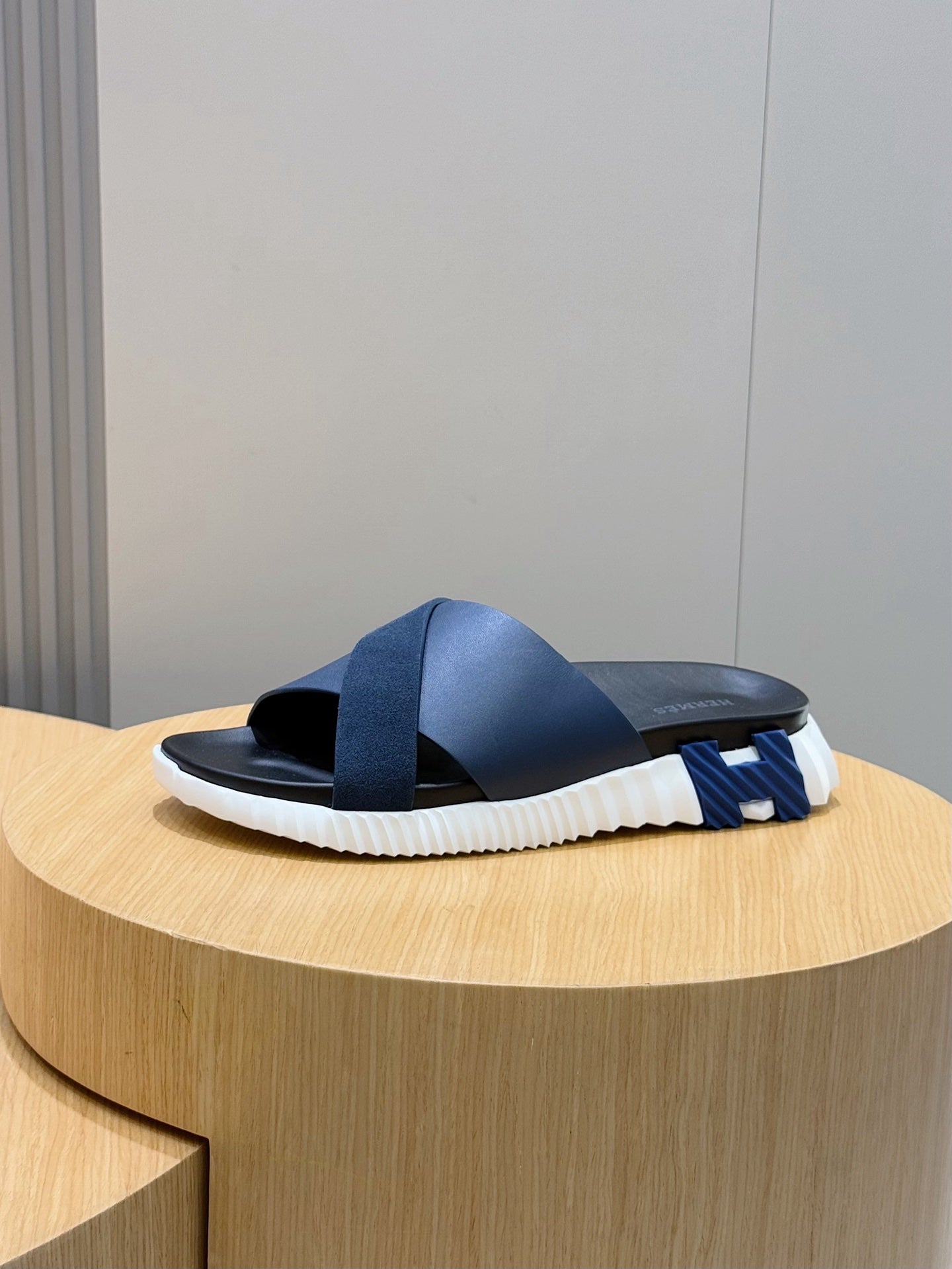 LuxluxHouse Best Quality Sandals Hermes