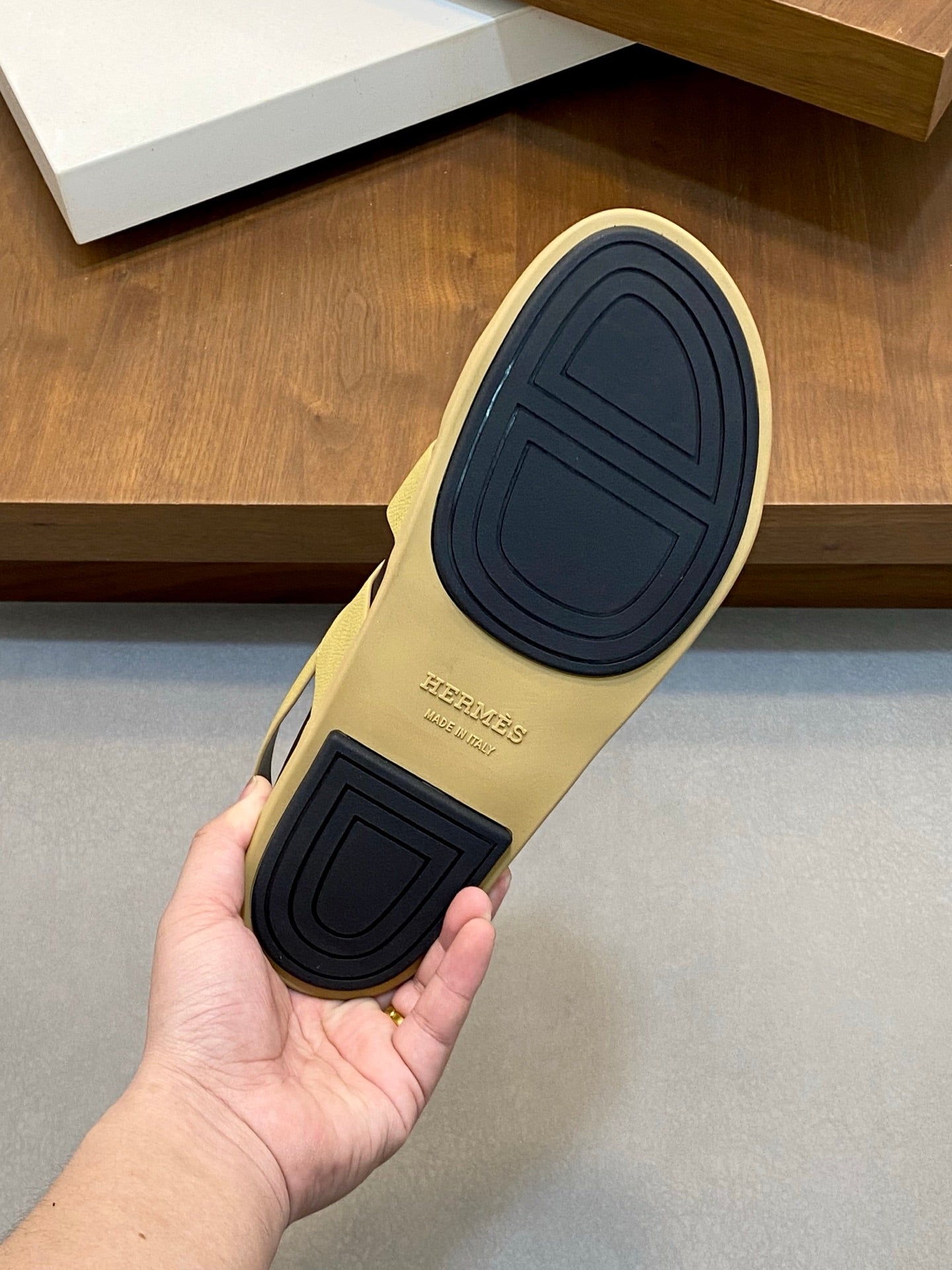 LuxluxHouse Best Quality Sandals Hermes