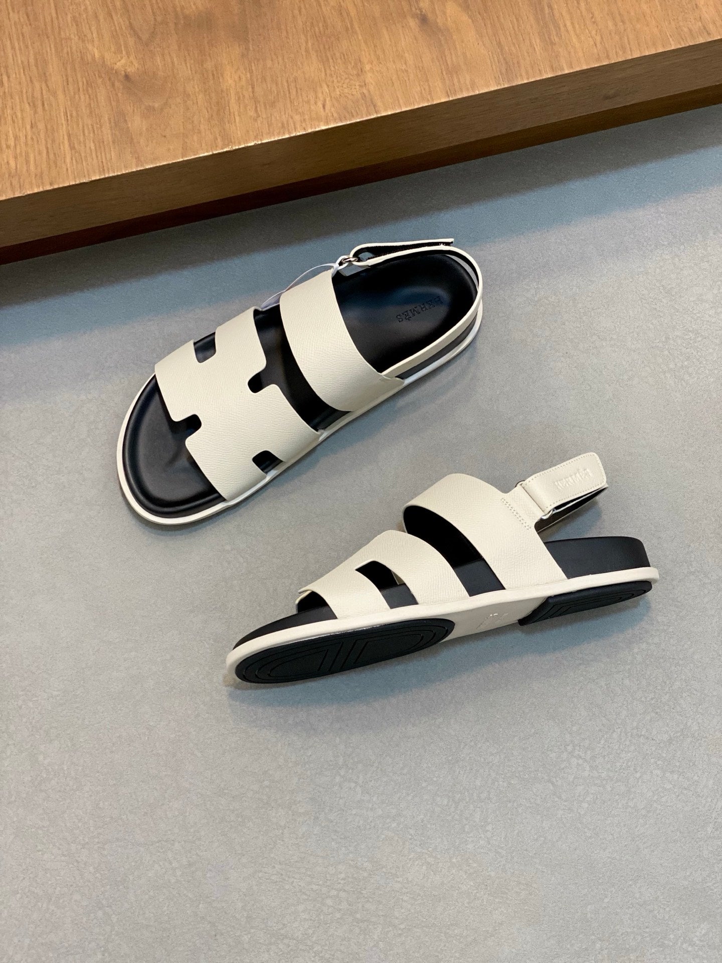 LuxluxHouse Best Quality Sandals Hermes