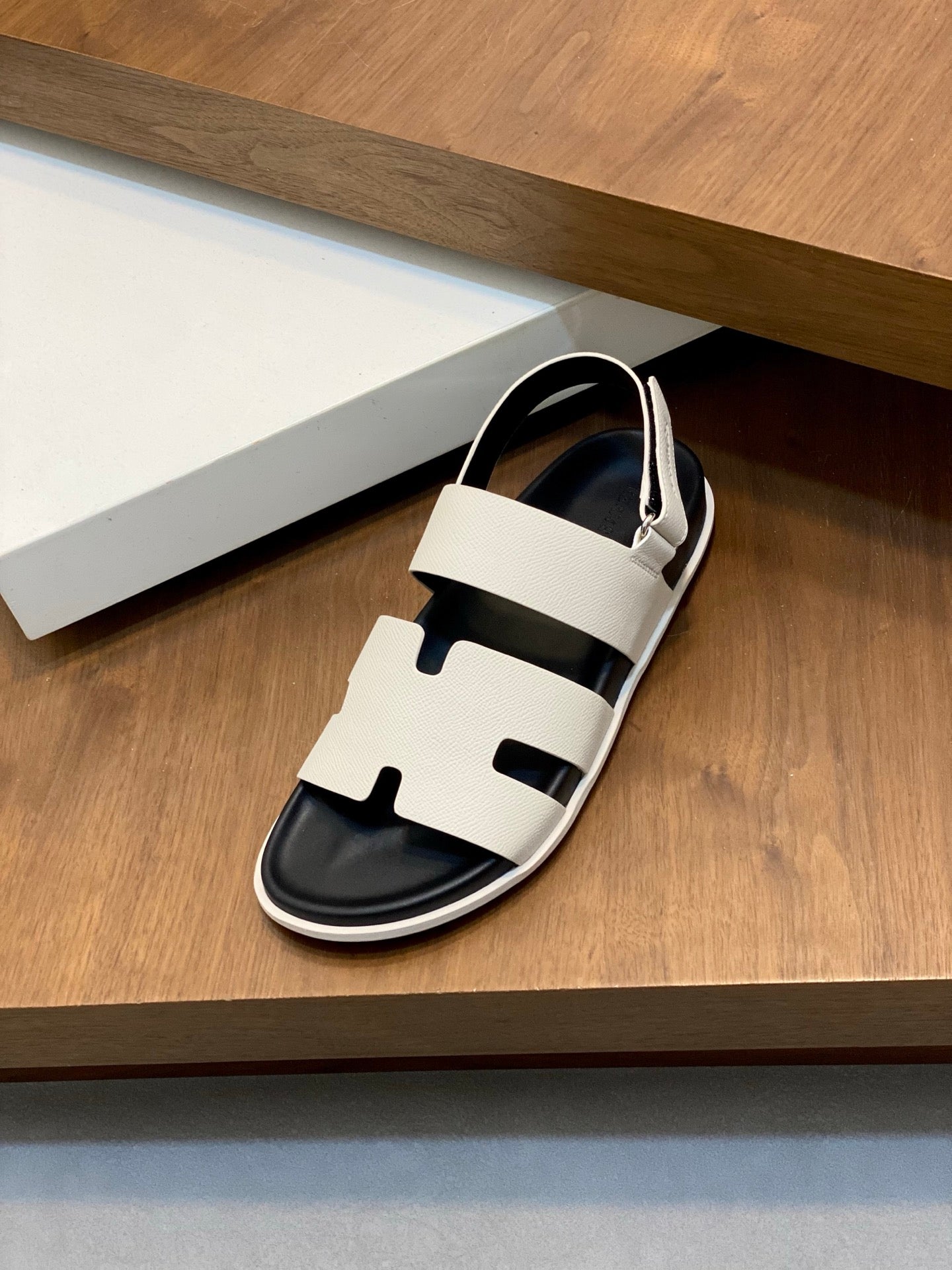 LuxluxHouse Best Quality Sandals Hermes