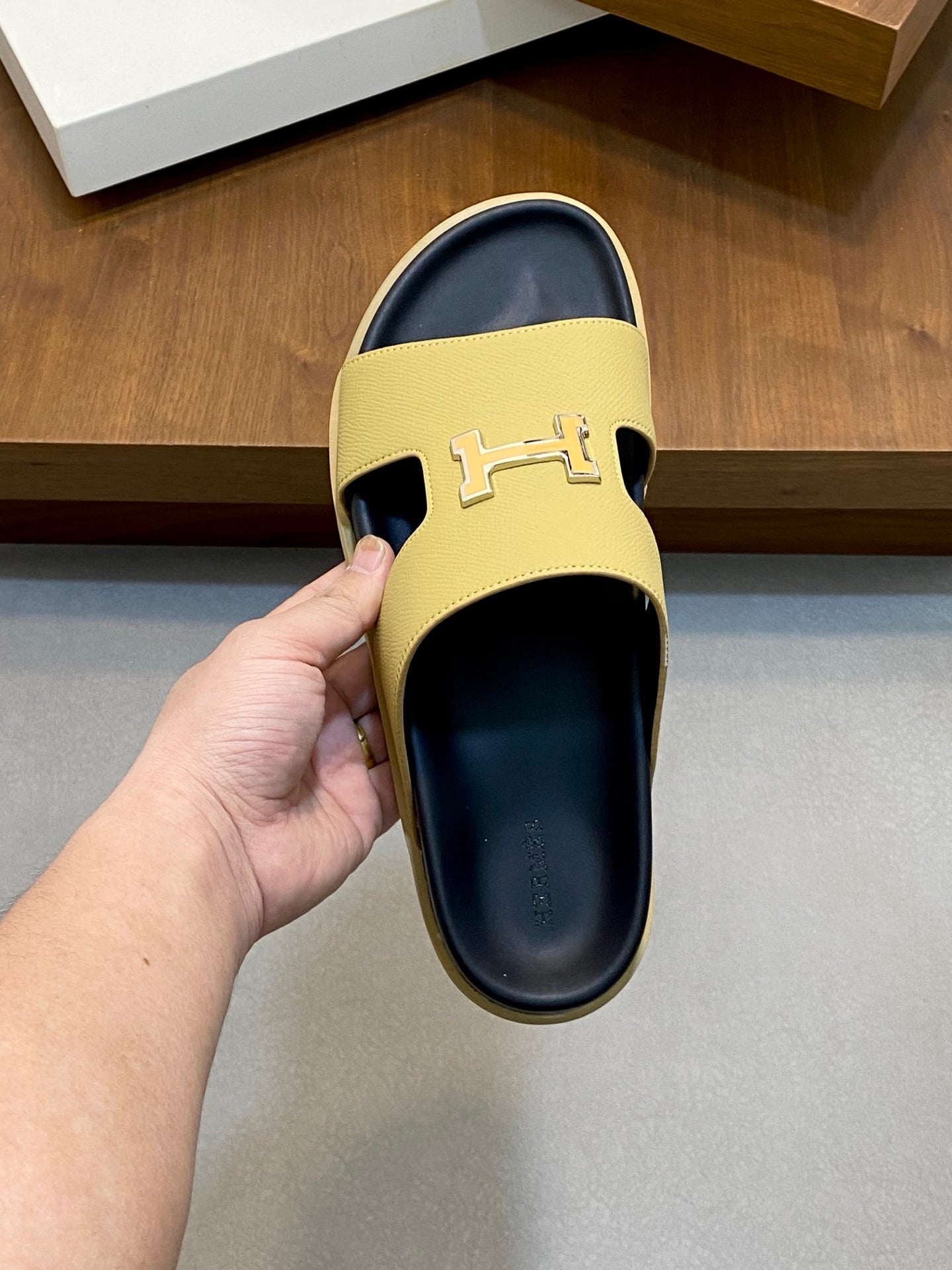LuxluxHouse Best Quality Sandals Hermes