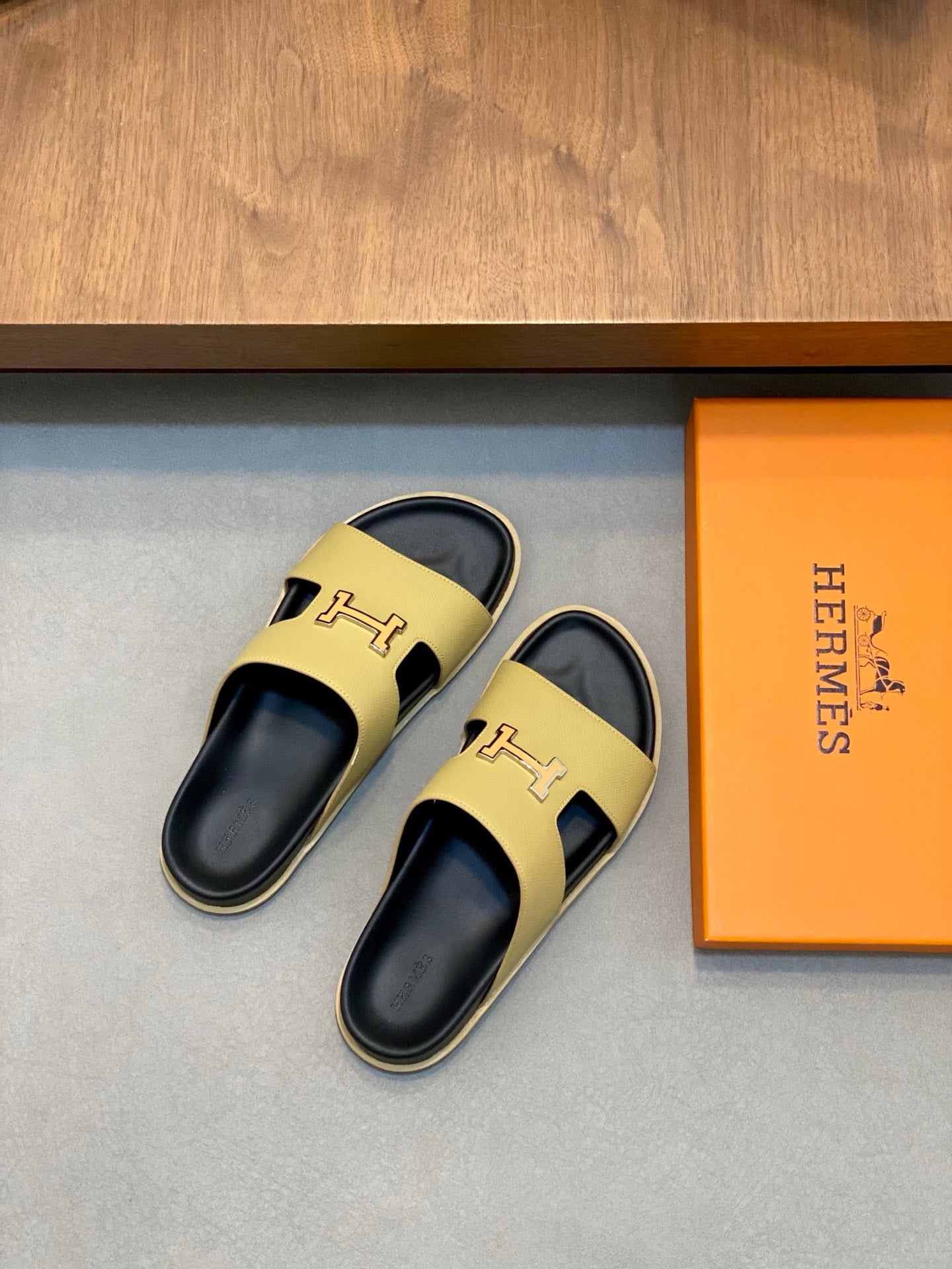 LuxluxHouse Best Quality Sandals Hermes