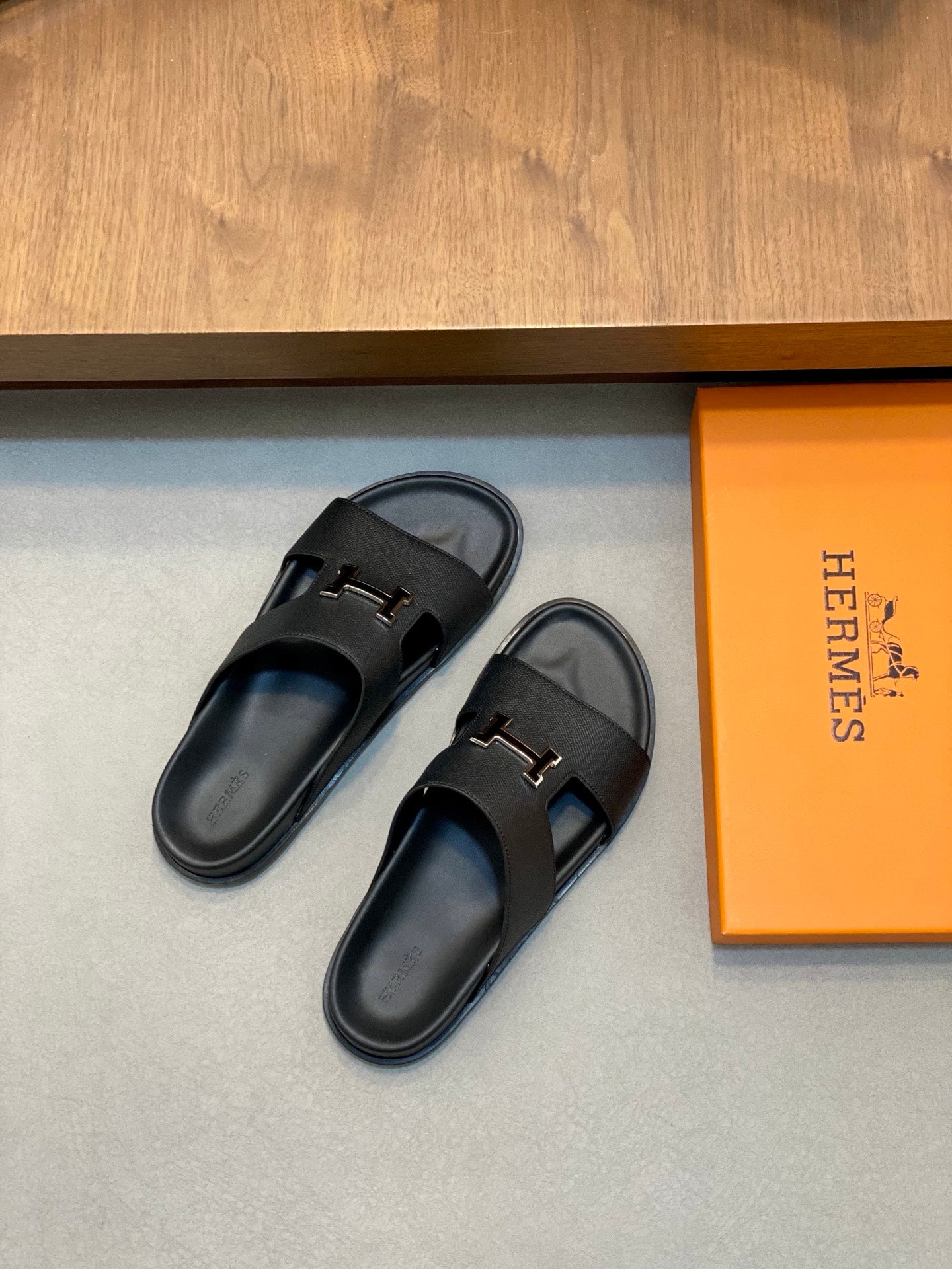 LuxluxHouse Best Quality Sandals Hermes