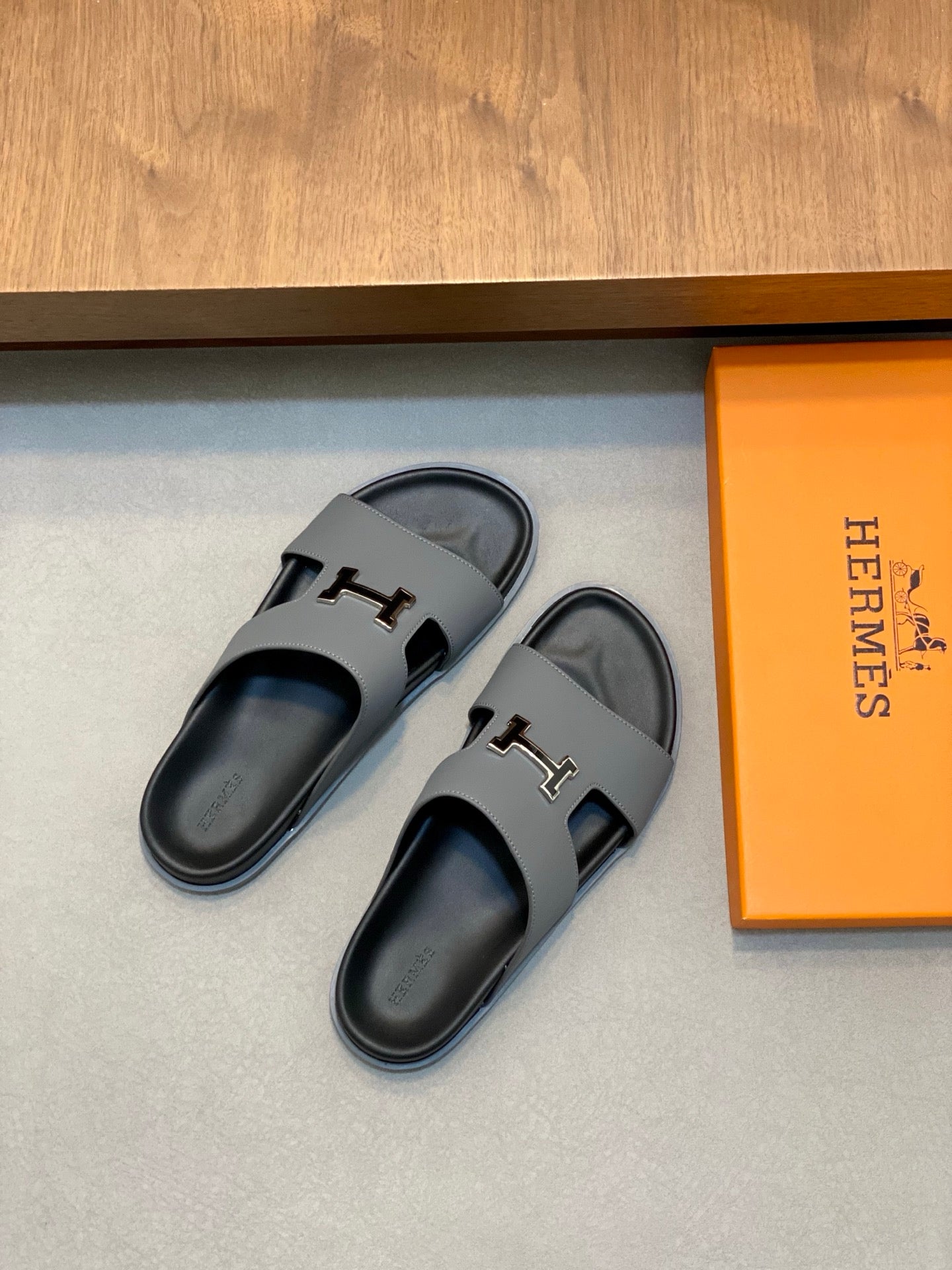 LuxluxHouse Best Quality Sandals Hermes