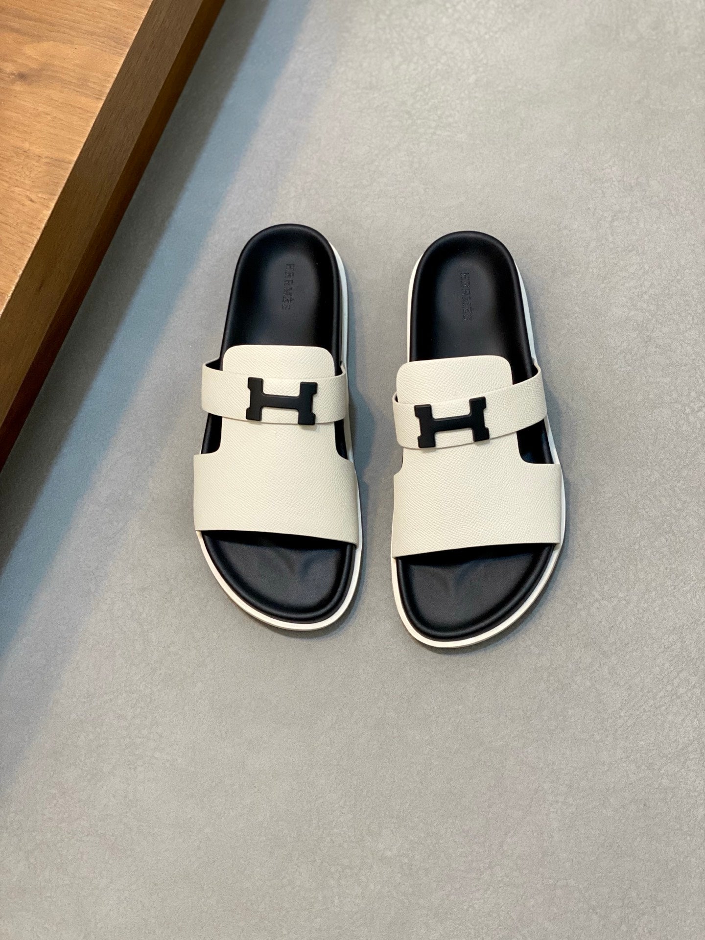 LuxluxHouse Best Quality Sandals Hermes
