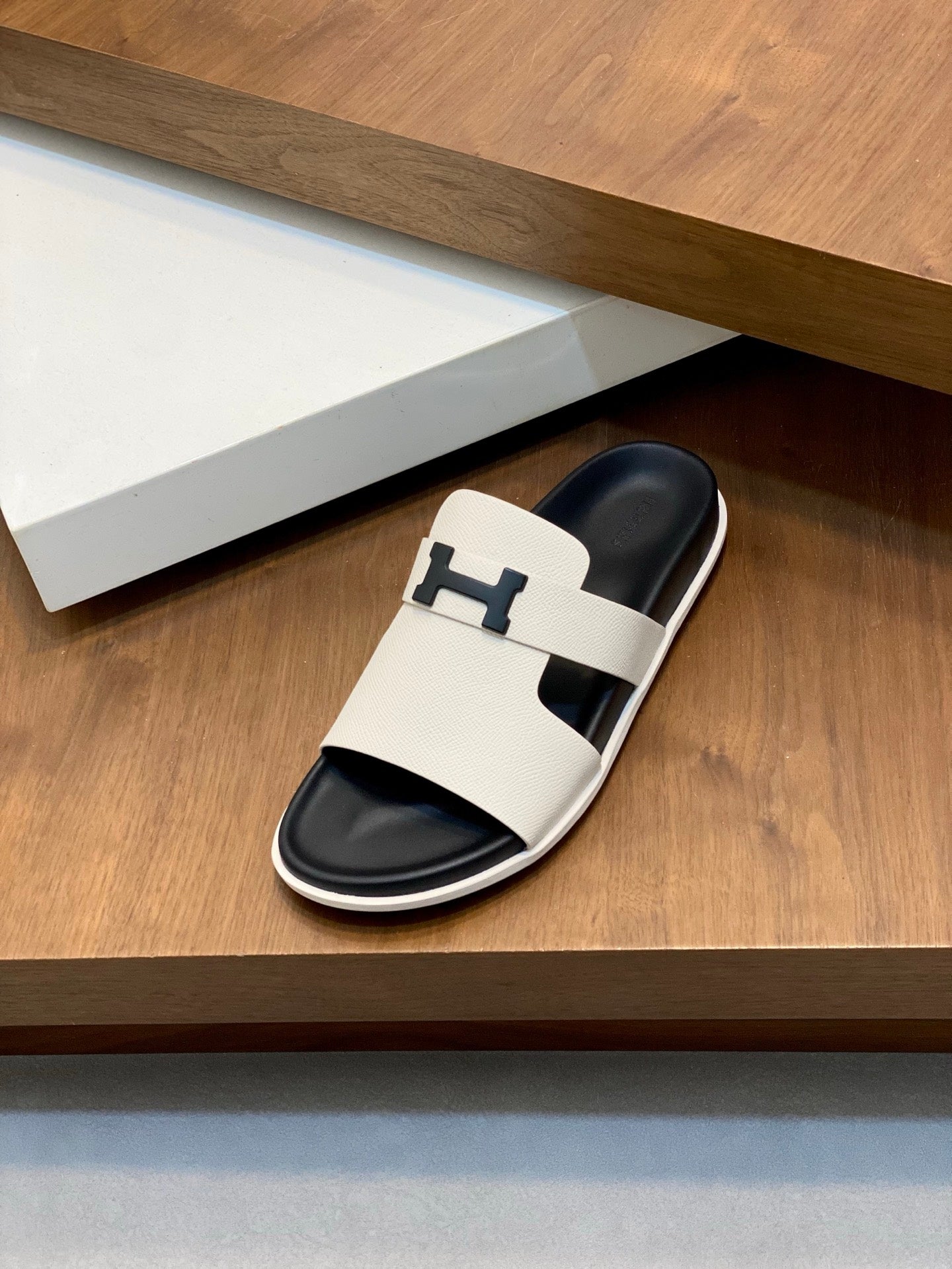 LuxluxHouse Best Quality Sandals Hermes