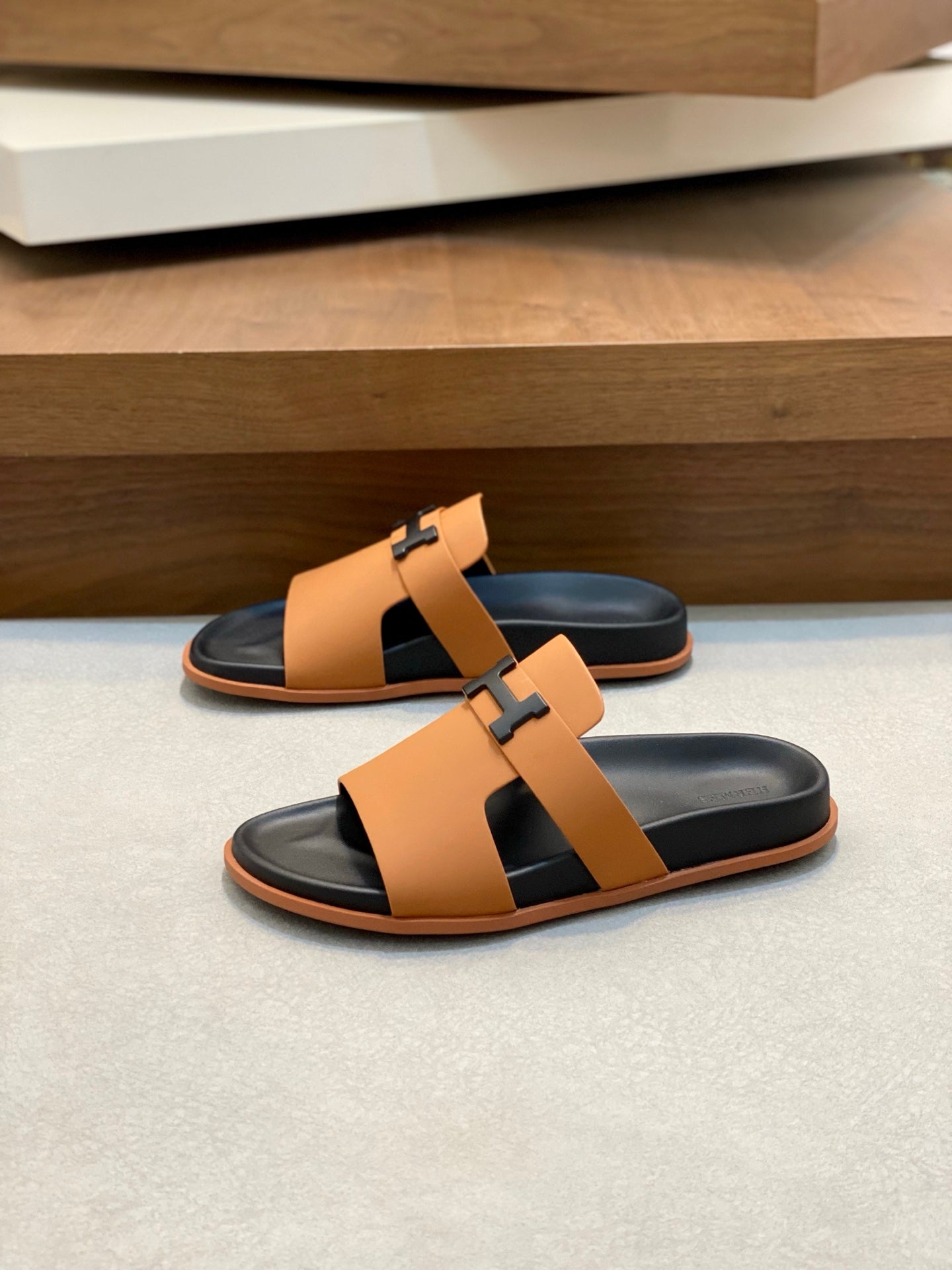 LuxluxHouse Best Quality Sandals Hermes