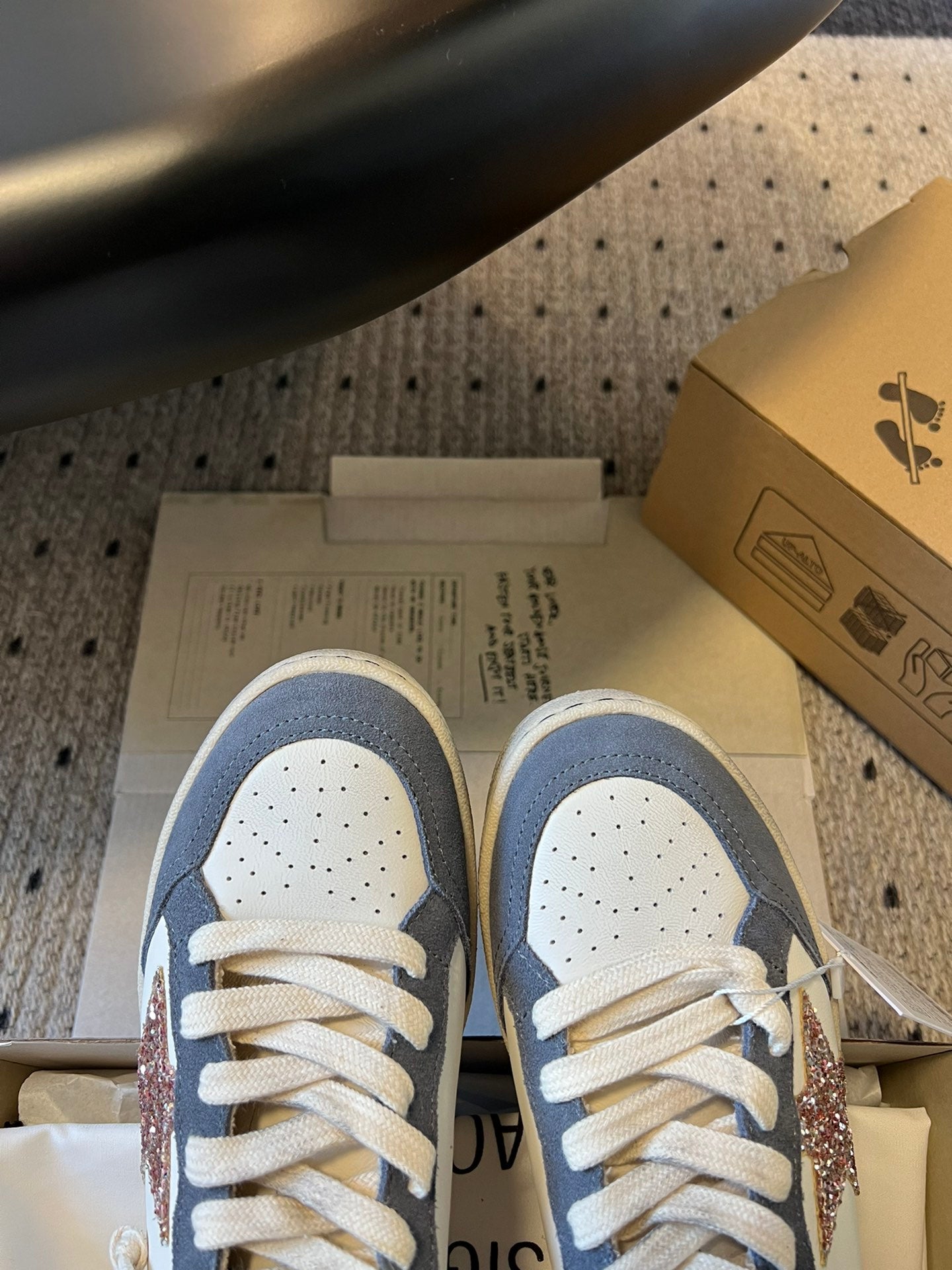 LuxluxHouse Best Quality Shoes Golden Goose