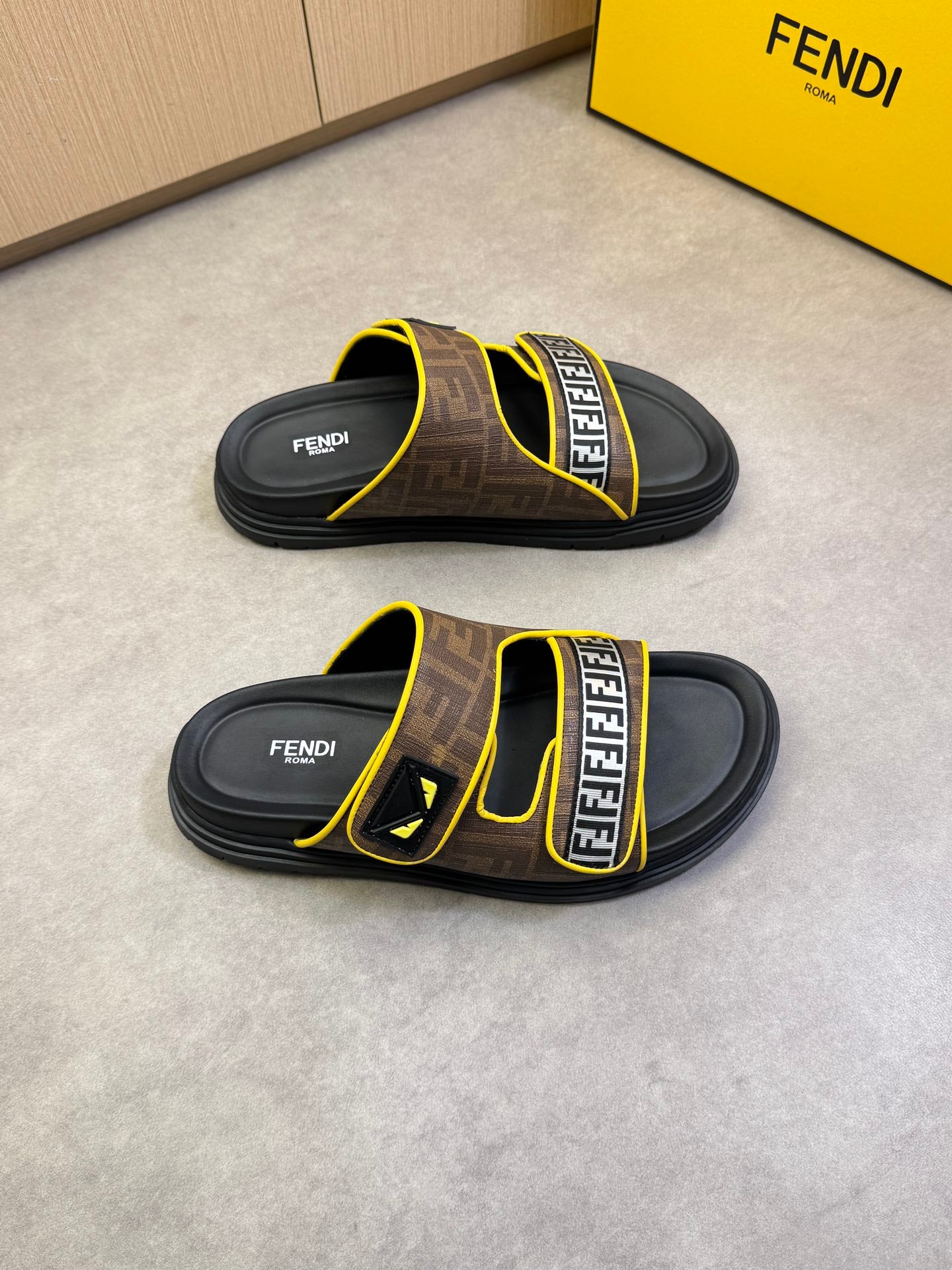 LuxluxHouse Best Quality Sandals Fendi
