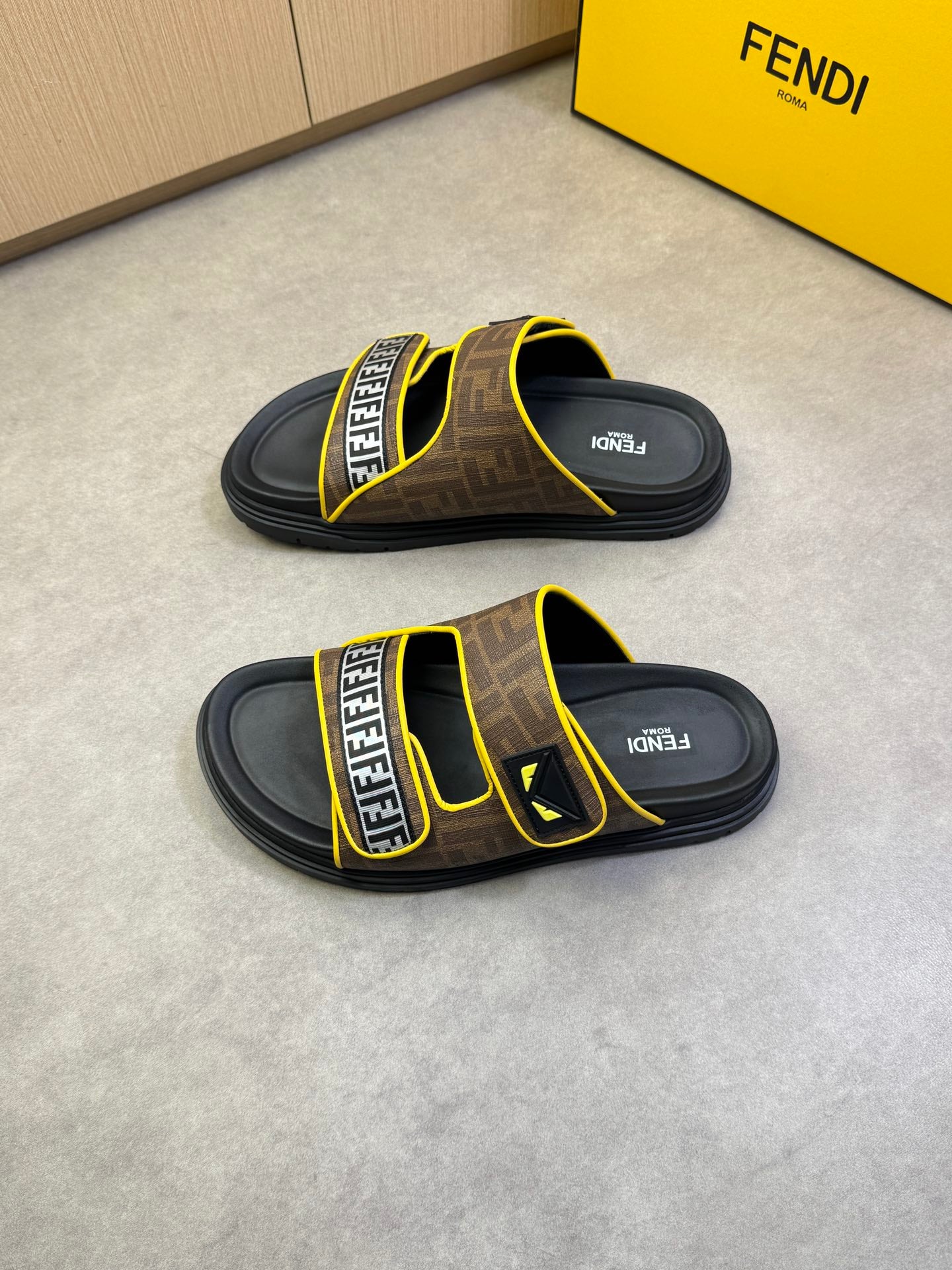 LuxluxHouse Best Quality Sandals Fendi