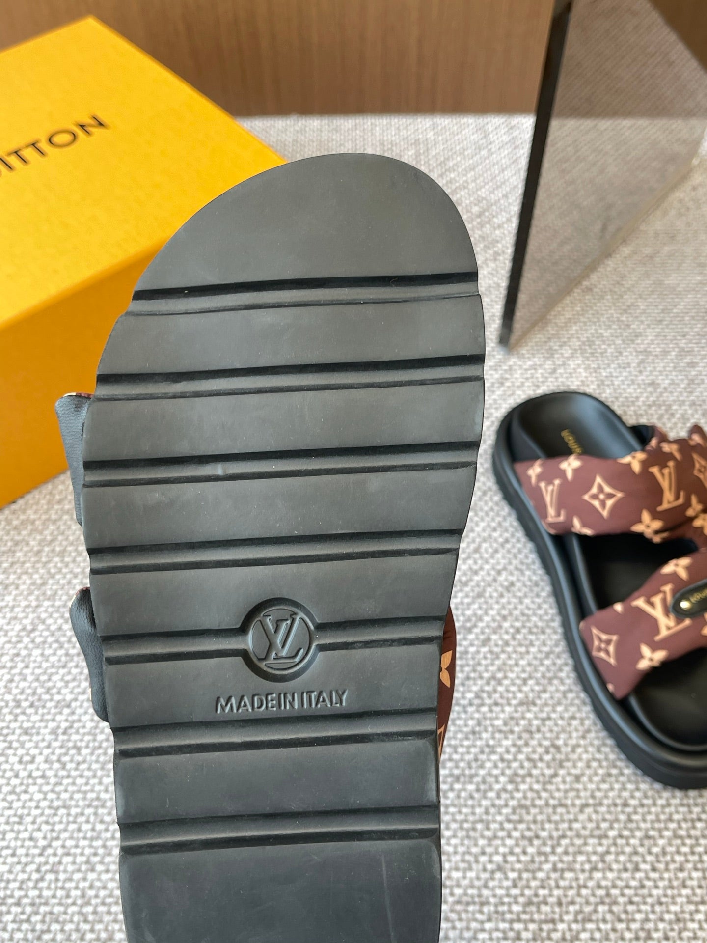 LuxluxHouse Best Quality Women Shoes Louis Vuitton