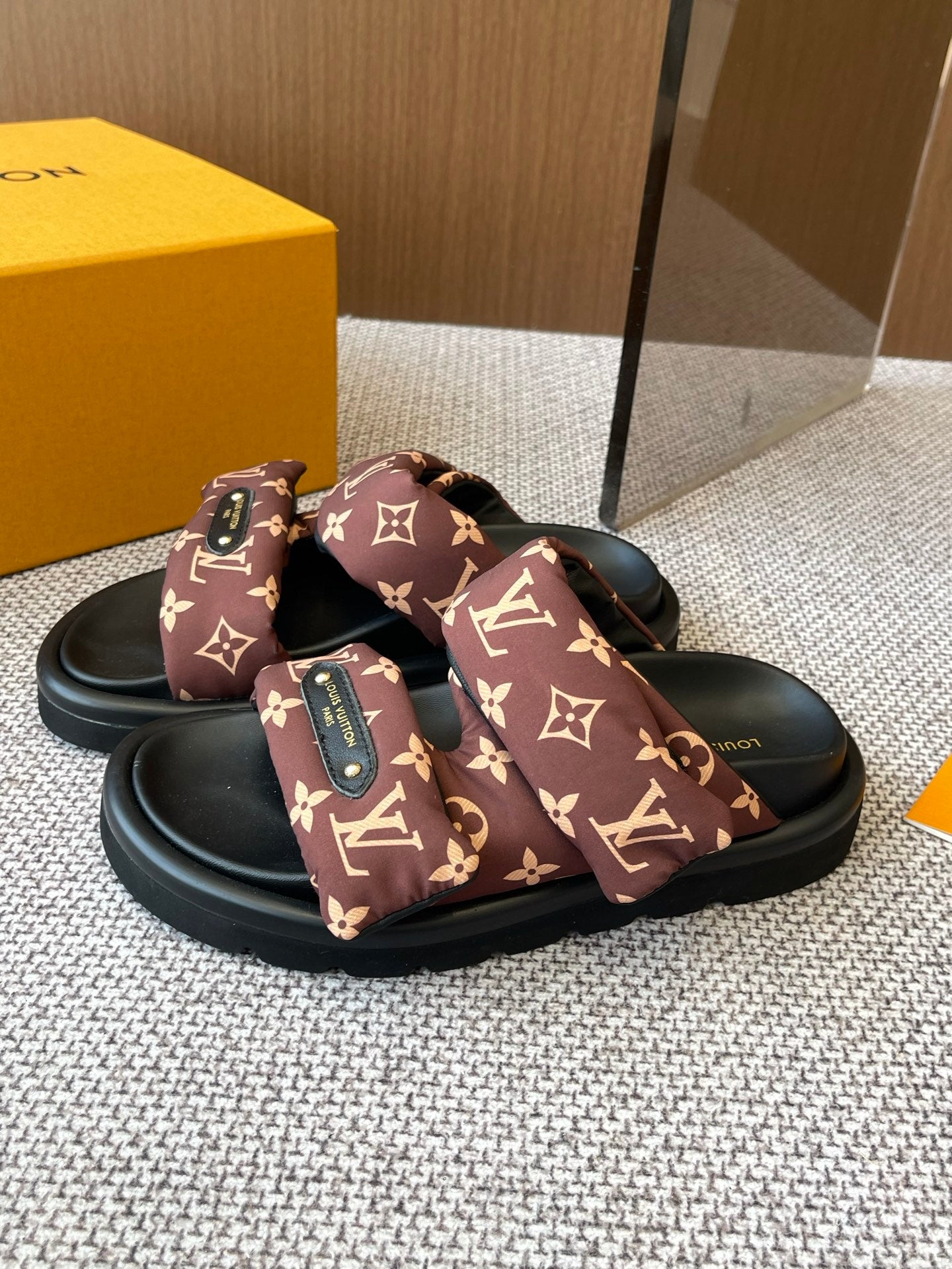 LuxluxHouse Best Quality Women Shoes Louis Vuitton