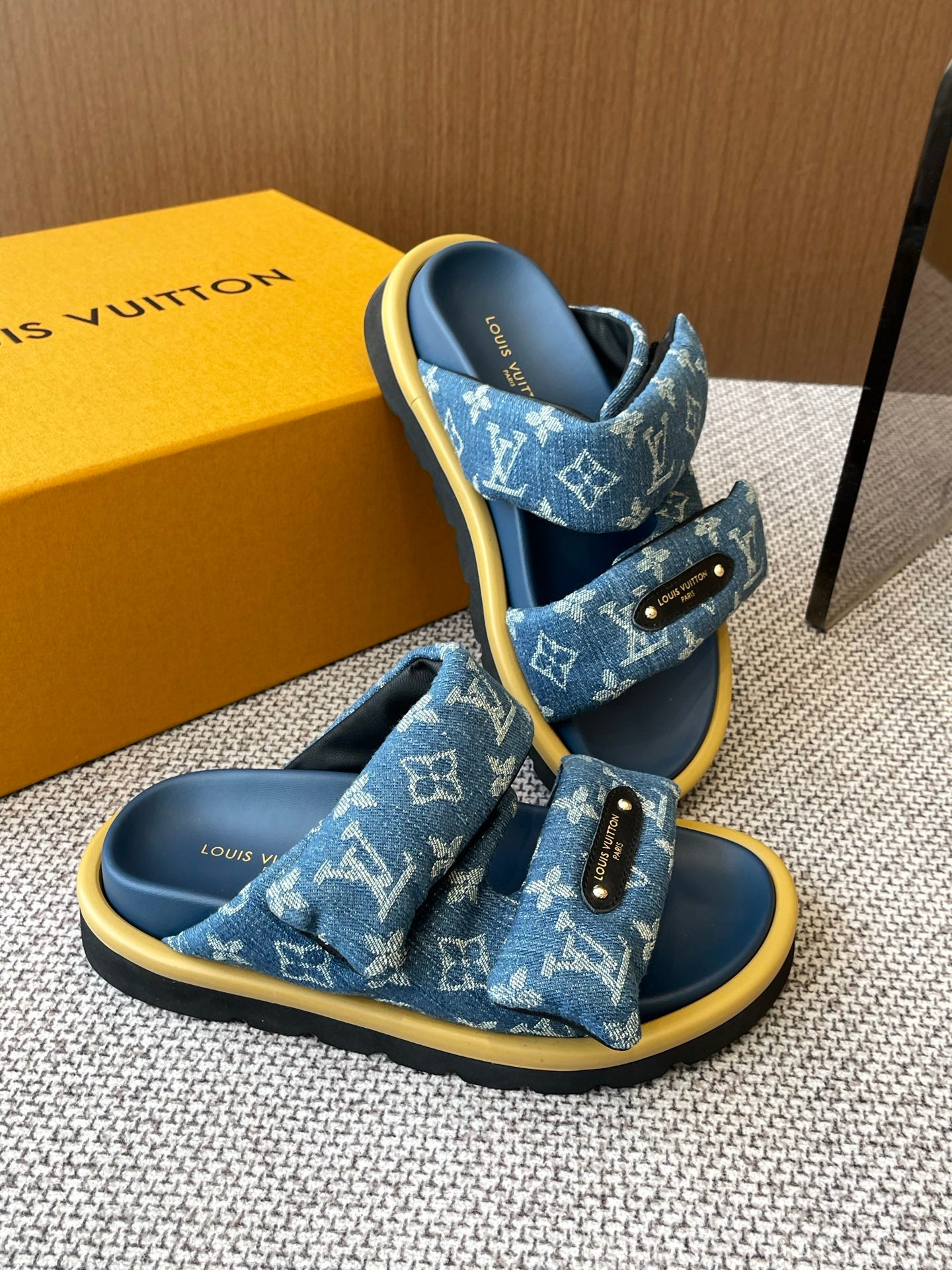 LuxluxHouse Best Quality Women Shoes Louis Vuitton