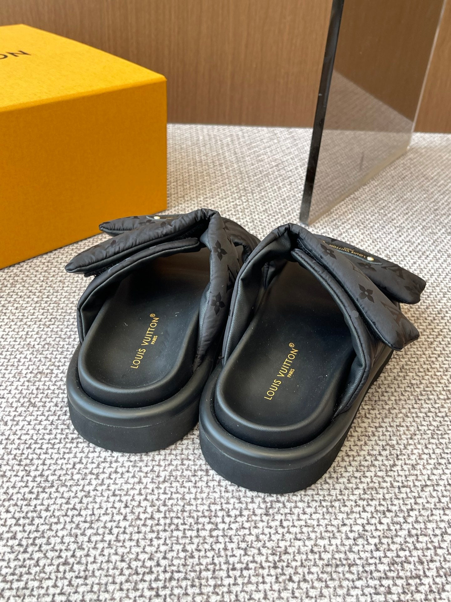 LuxluxHouse Best Quality Women Shoes Louis Vuitton