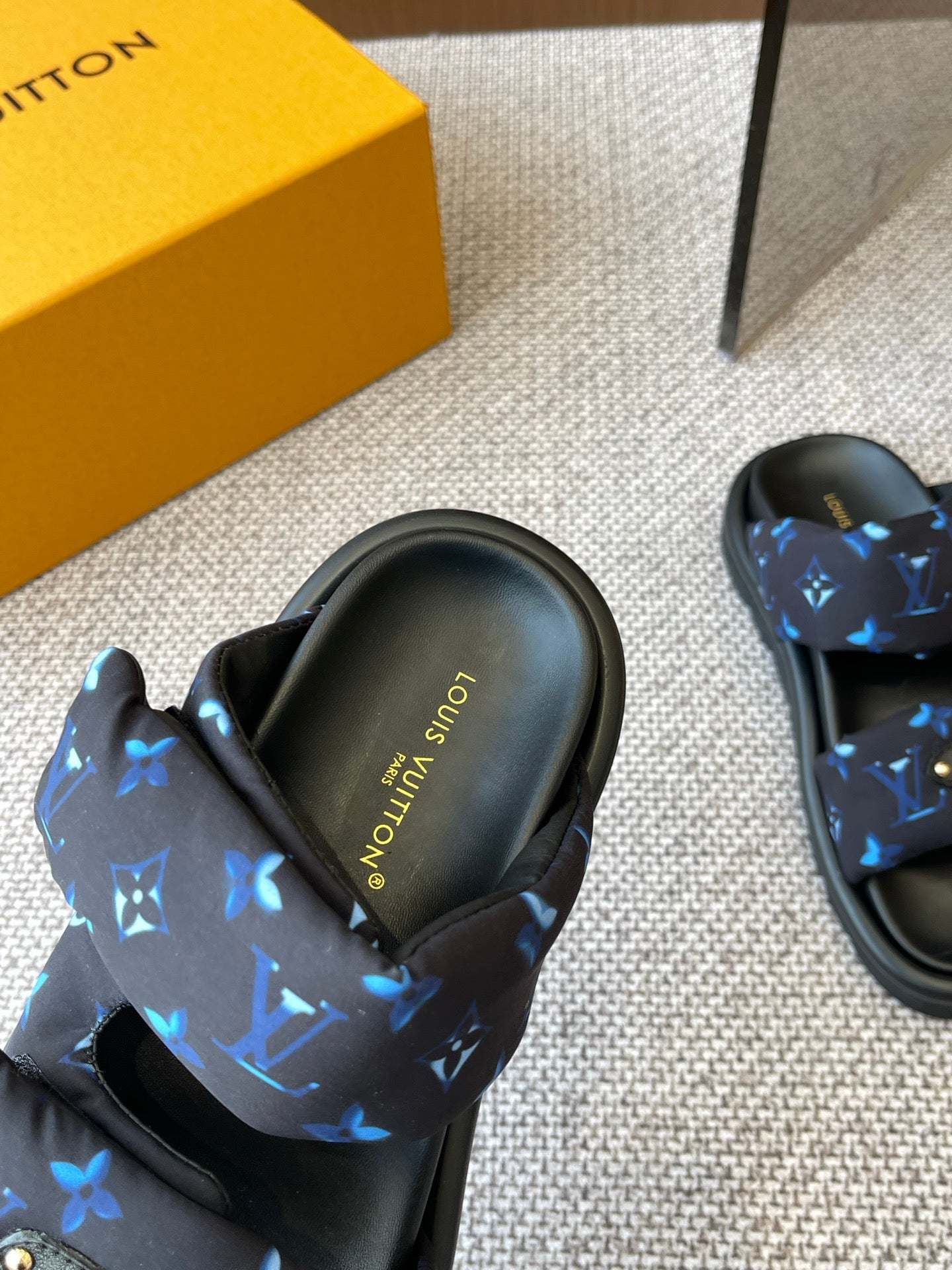 LuxluxHouse Best Quality Women Shoes Louis Vuitton