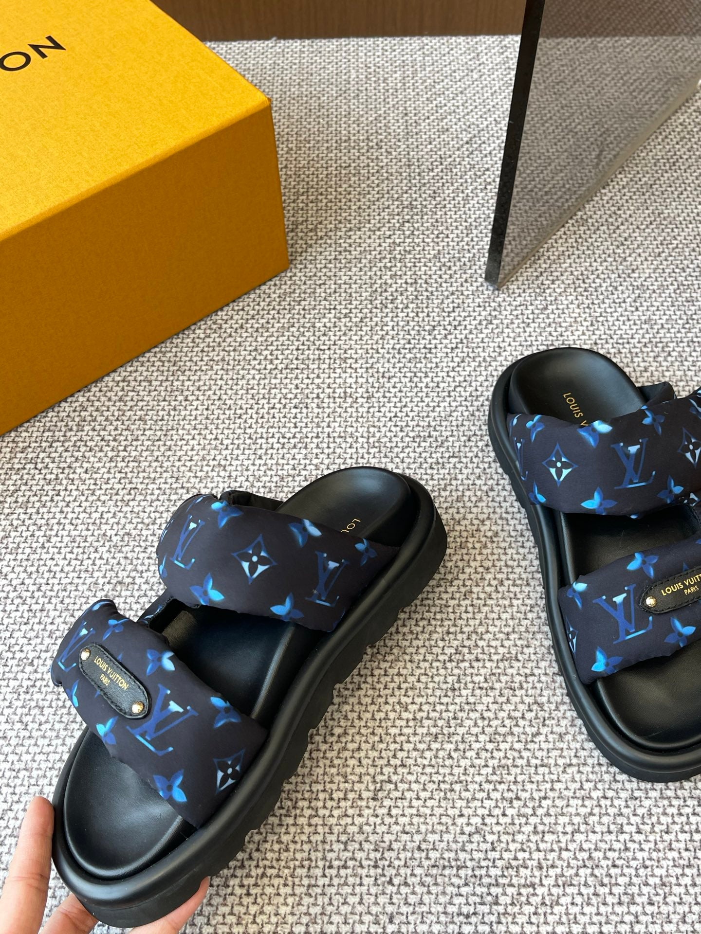 LuxluxHouse Best Quality Women Shoes Louis Vuitton