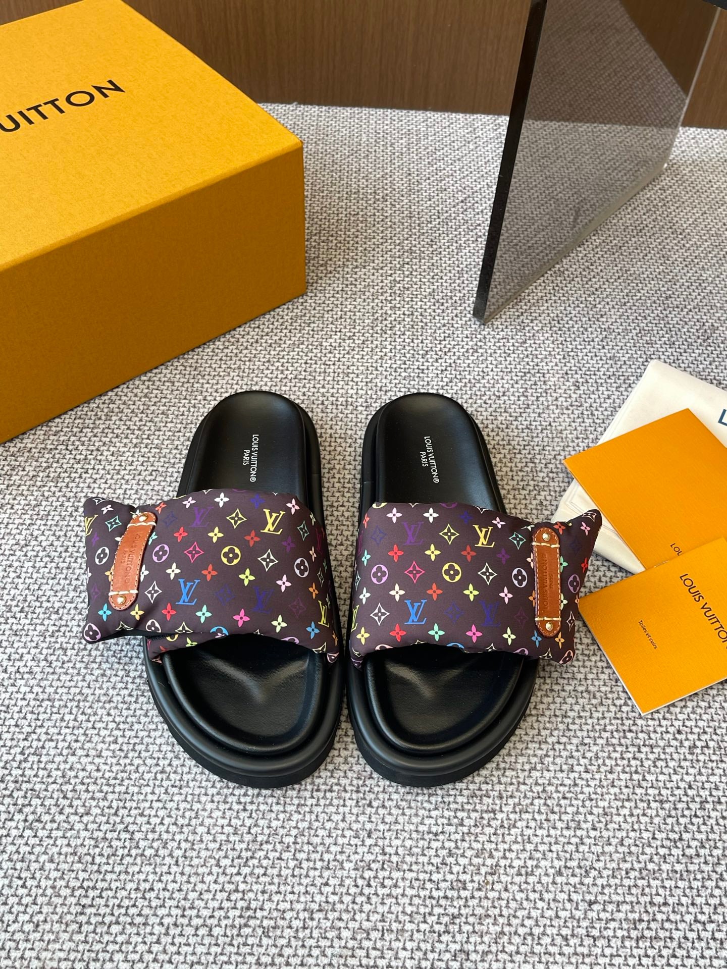 LuxluxHouse Best Quality Women Shoes Louis Vuitton