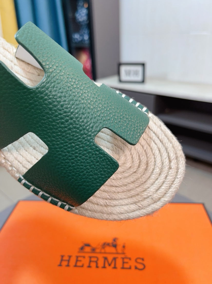 LuxluxHouse Best Quality Sandals Hermes