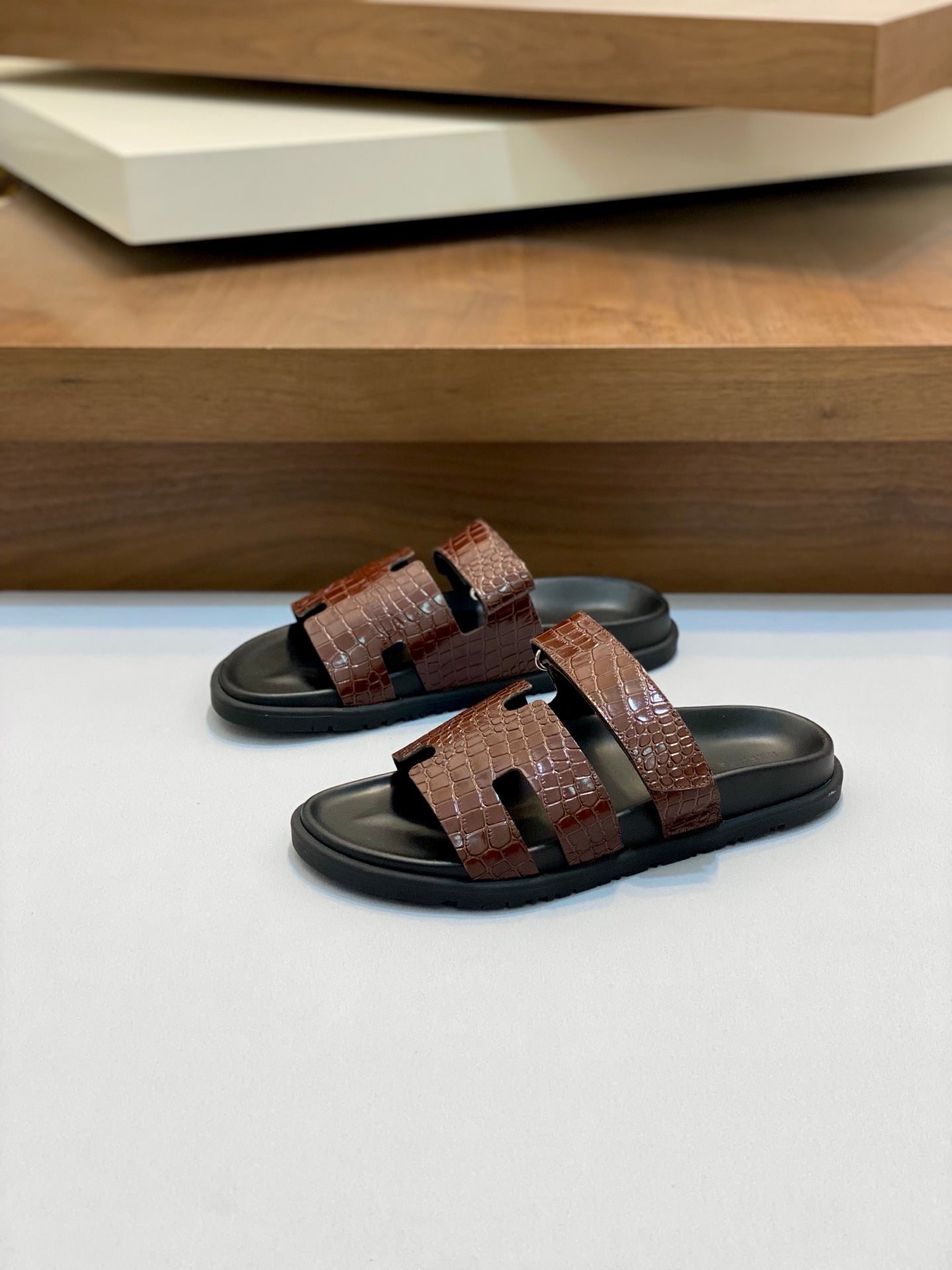LuxluxHouse Best Quality Sandals Hermes