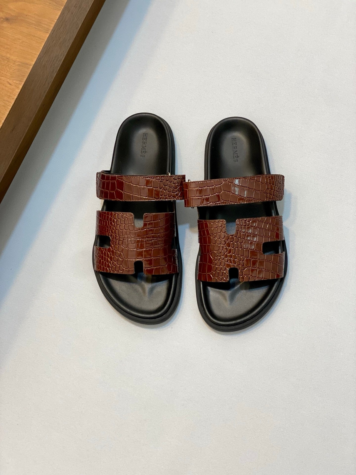 LuxluxHouse Best Quality Sandals Hermes