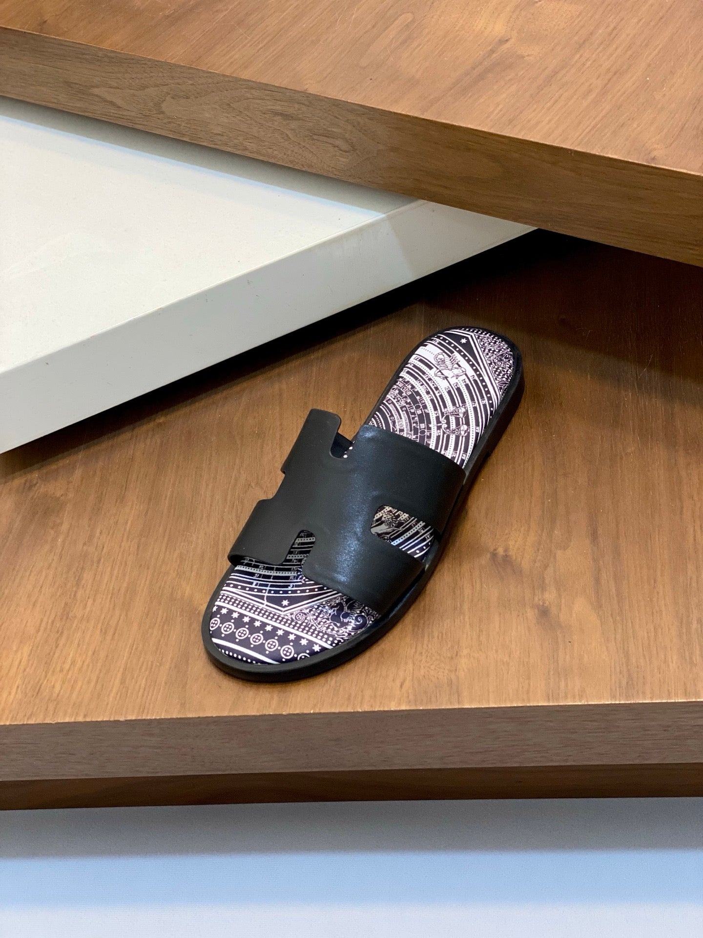 LuxluxHouse Best Quality Sandals Hermes