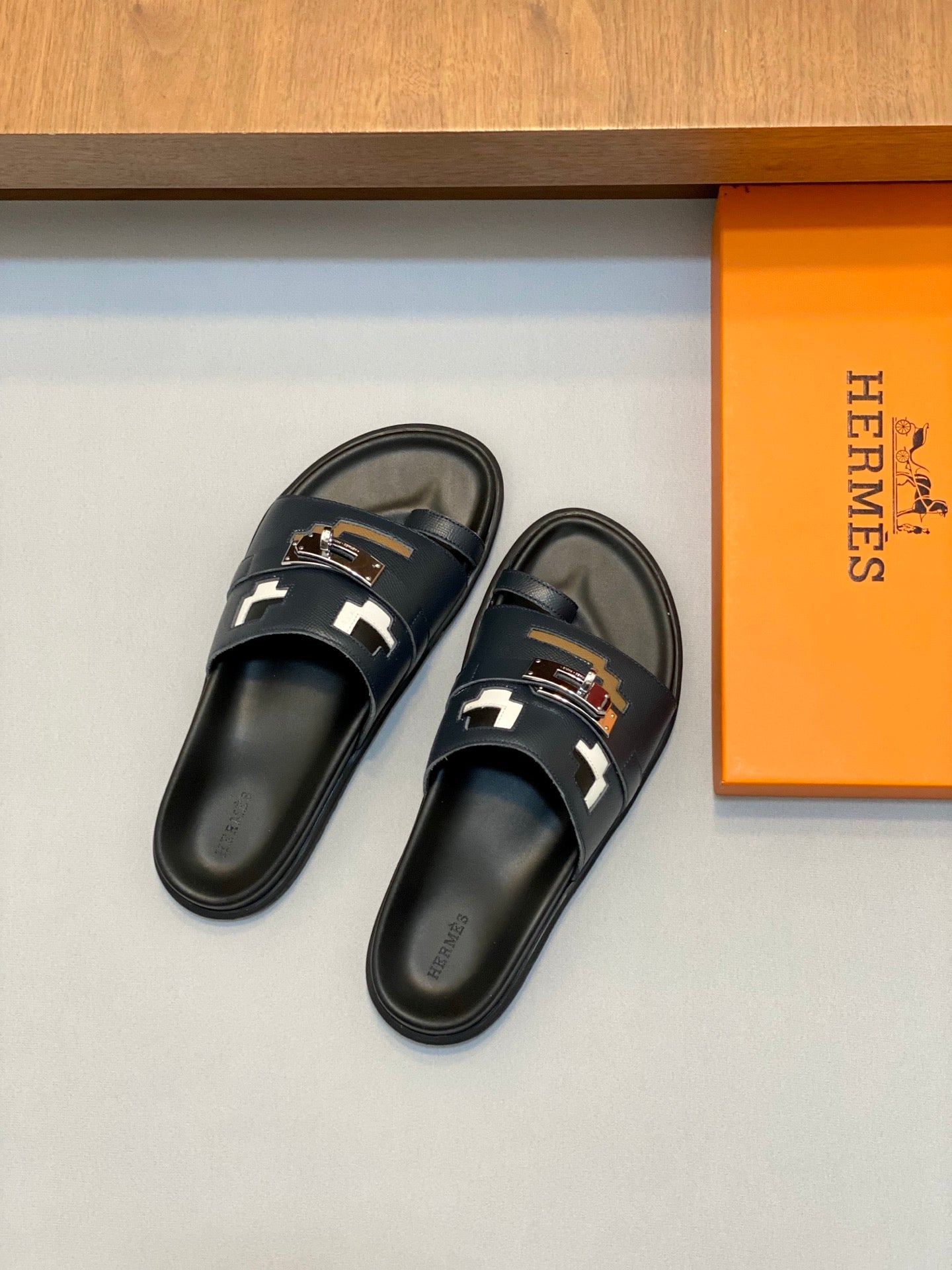 LuxluxHouse Best Quality Sandals Hermes