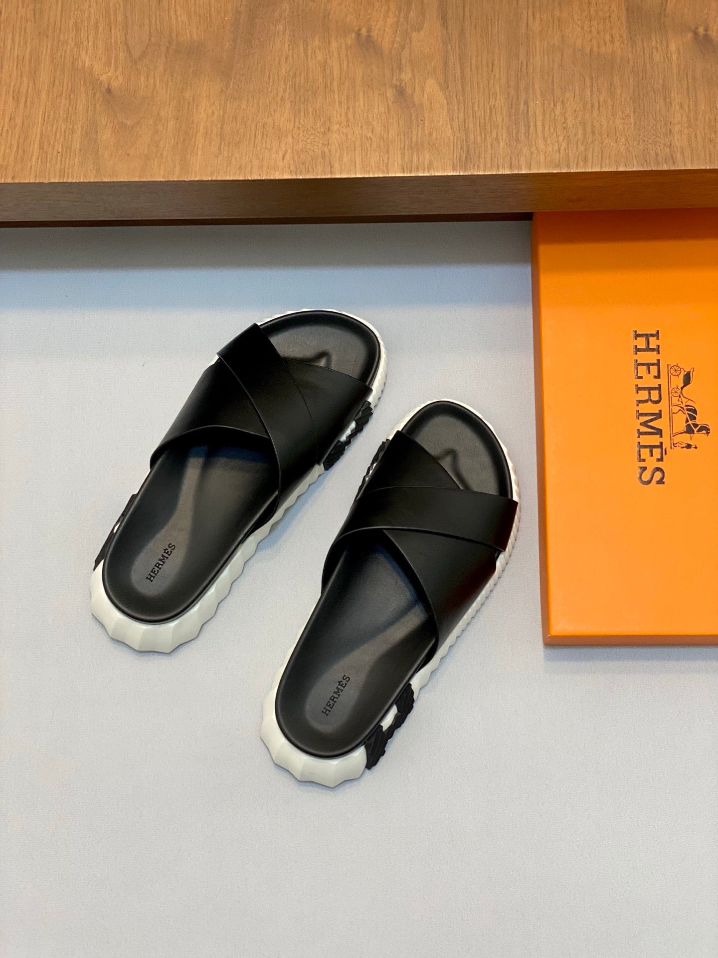 LuxluxHouse Best Quality Sandals Hermes