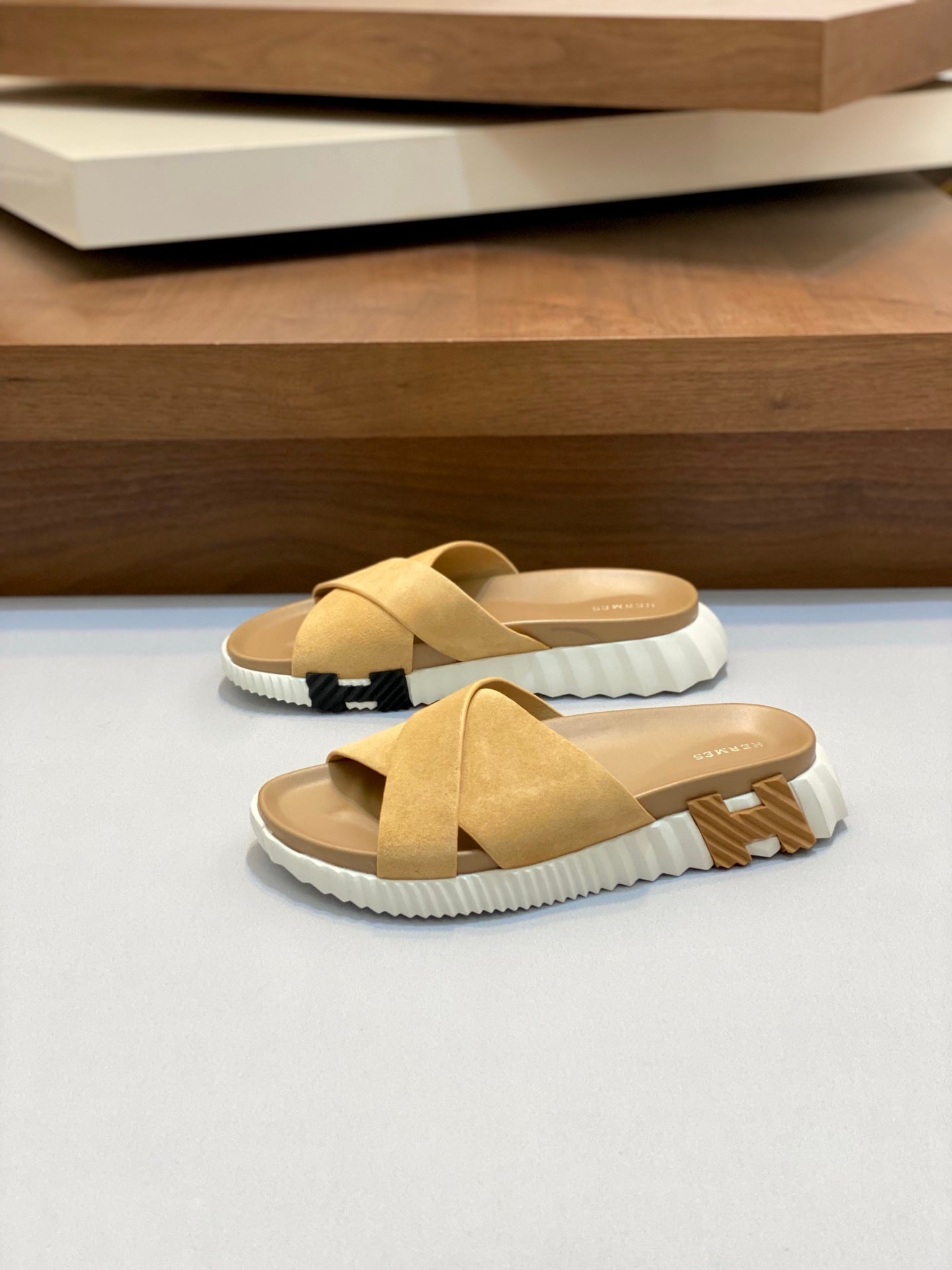 LuxluxHouse Best Quality Sandals Hermes
